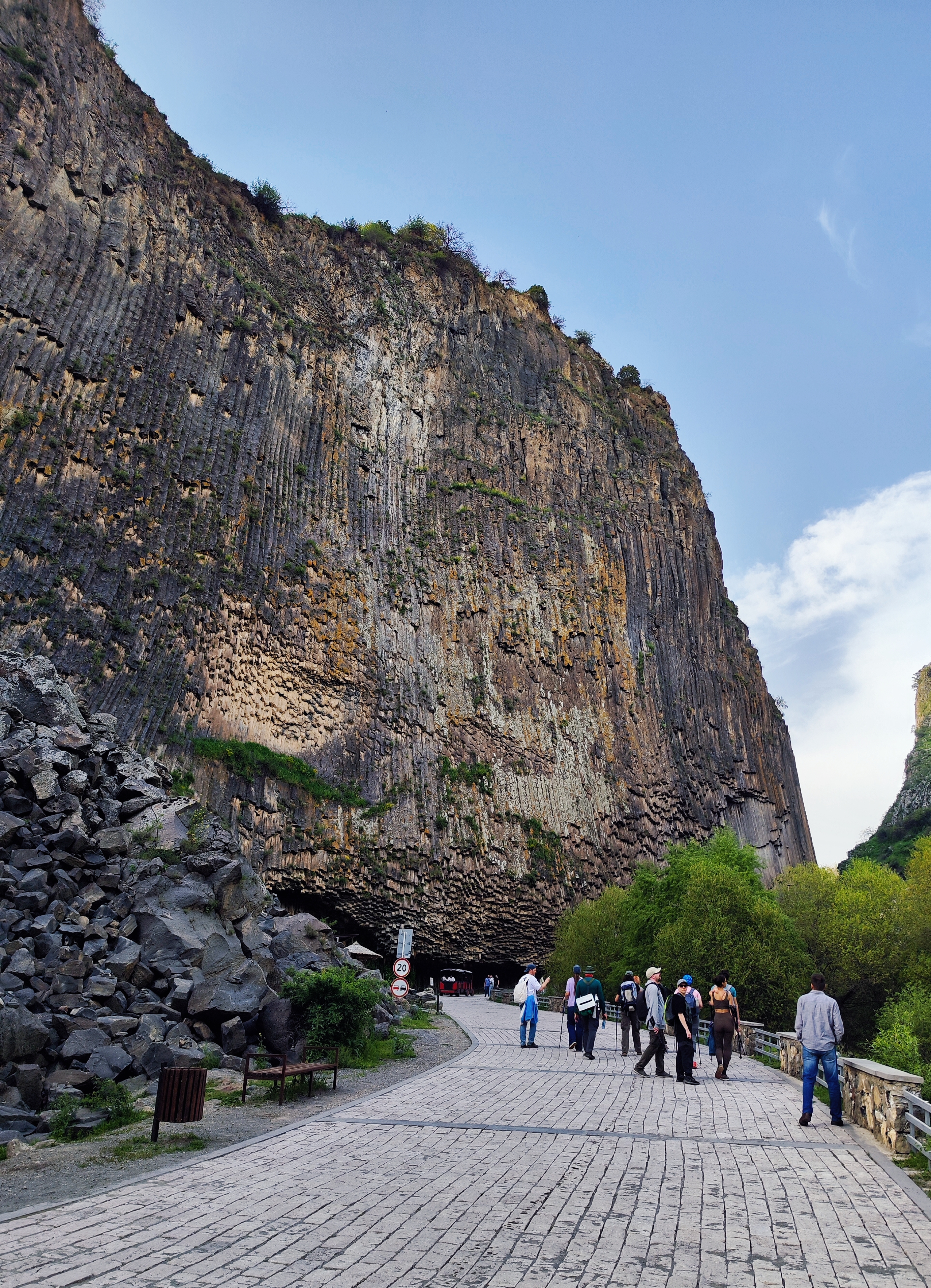 Хайкинг в ущелье реки Азат & Симфония камней (3/8)