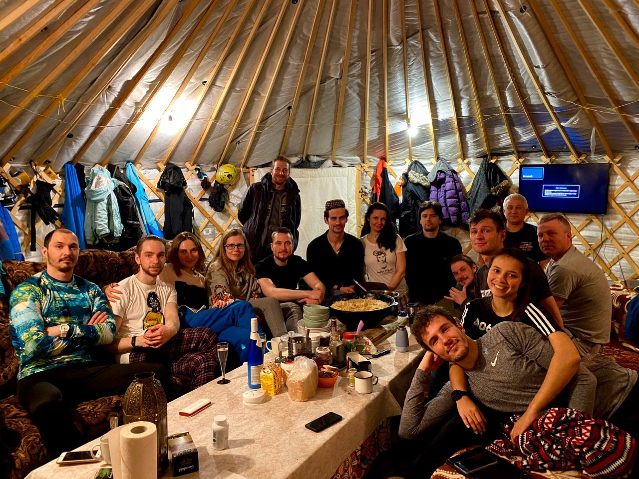 Центр наблюдения за северным сиянием. Юрты на краю Земли: 3 дня в Териберке (32/42)