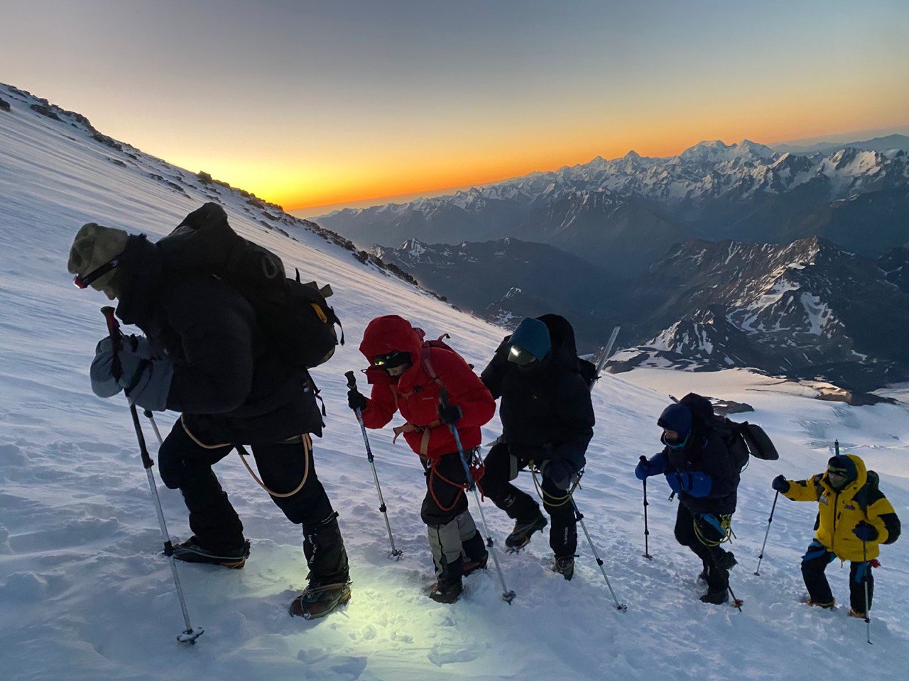 Восхождение на Эльбрус с юга, 8 дней (14/15)