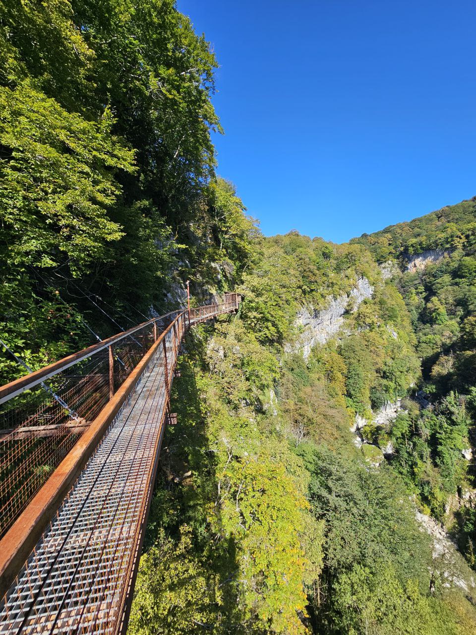 Тайны каньонов и вкусы Грузии (4/17)