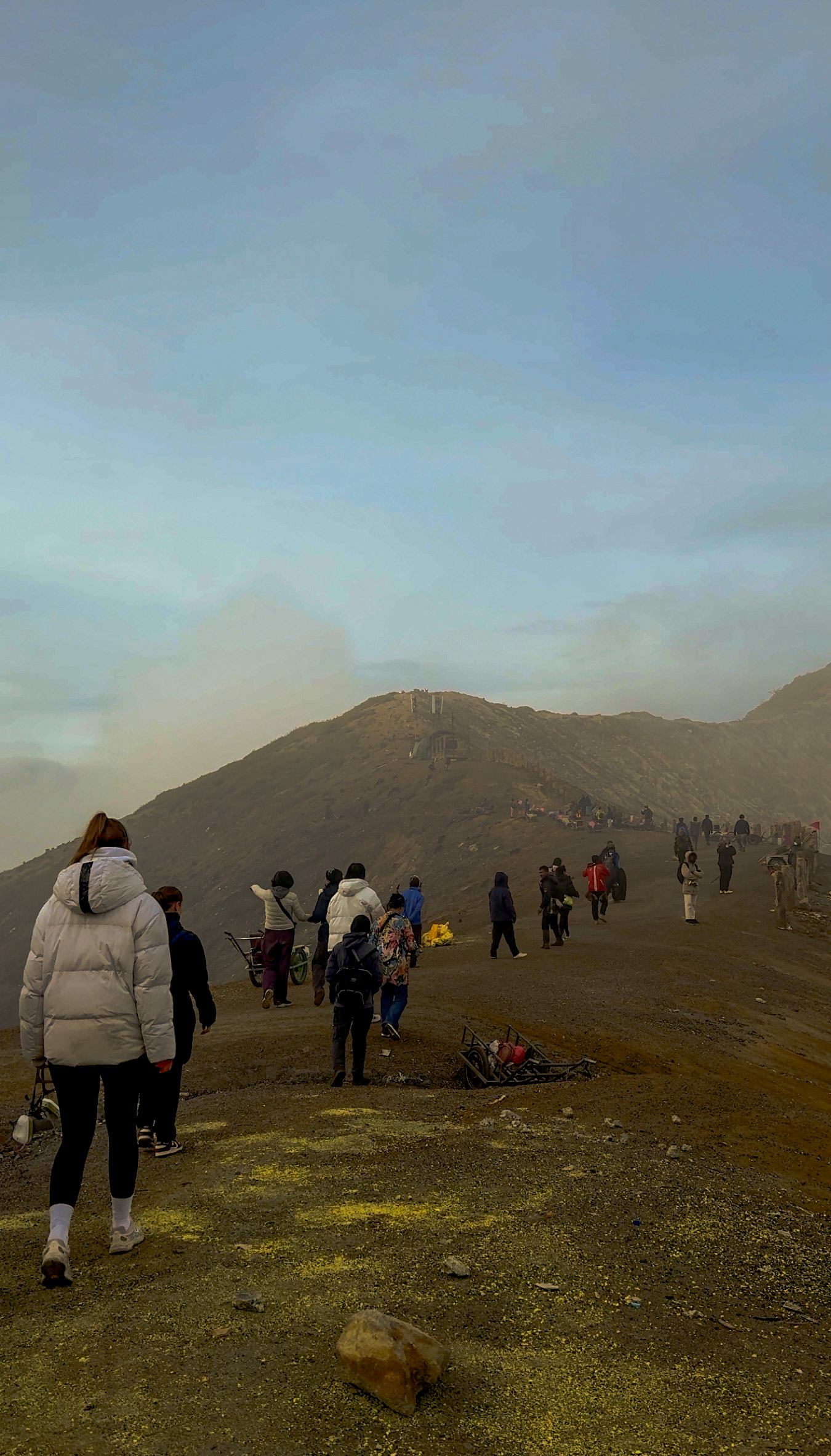 Синий огонь и восхождение на вулкан Иджен (7/22)