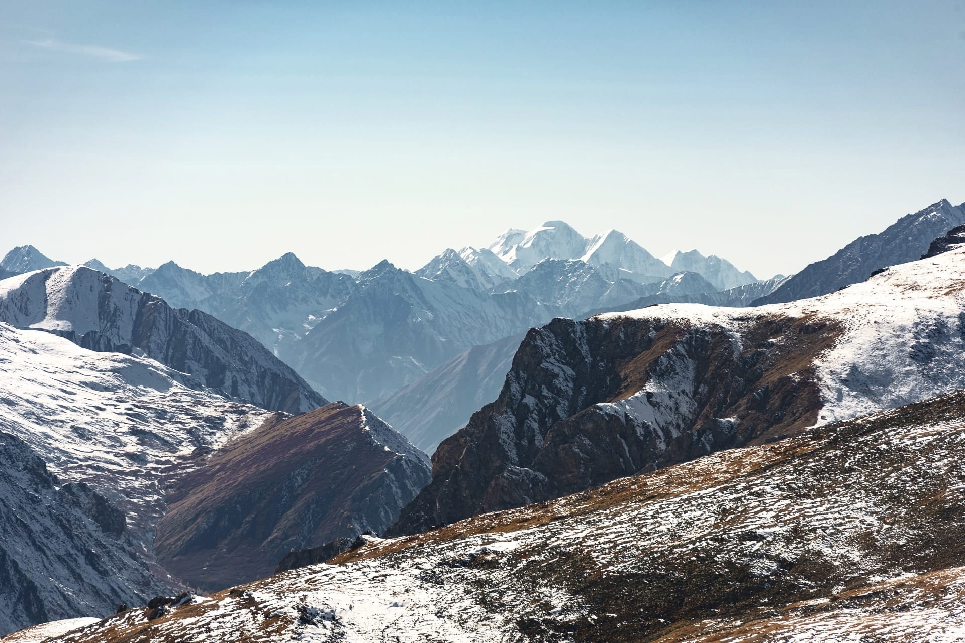 Карагемский перевал, вид на Белуху