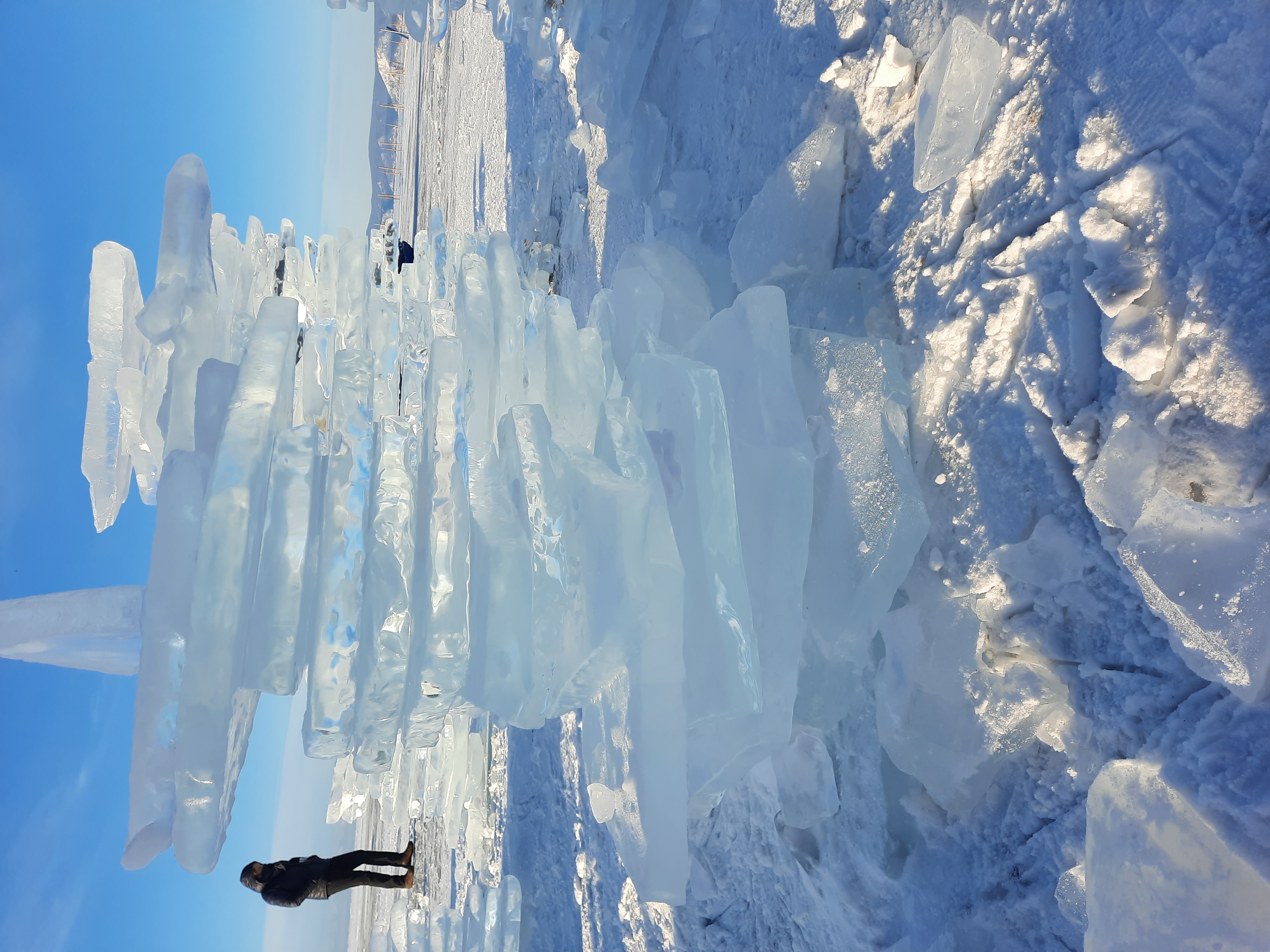 Ледяные просторы Байкала (пеший поход по льду Байкала) (11/15)