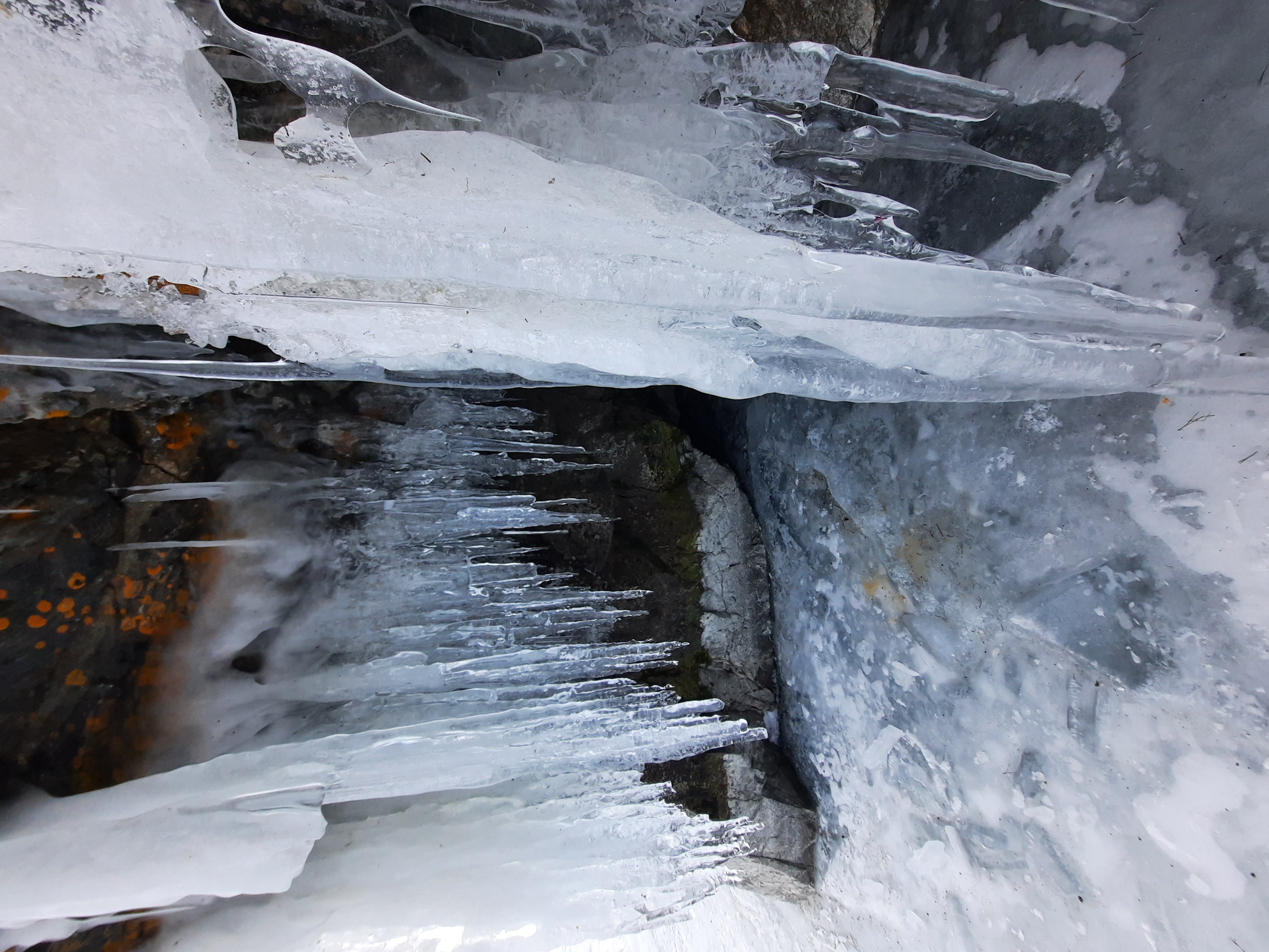 Ледяные просторы Байкала (пеший поход по льду Байкала) (9/15)