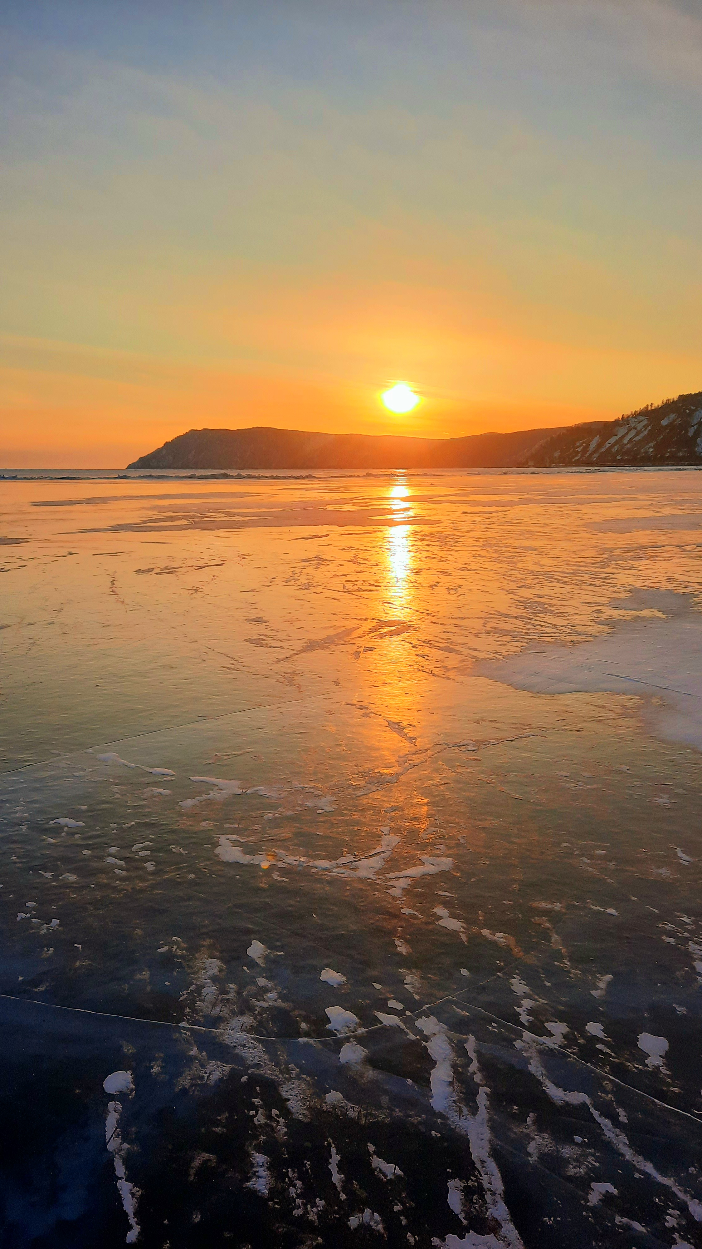 Ледяные просторы Байкала (пеший поход по льду Байкала) (4/15)