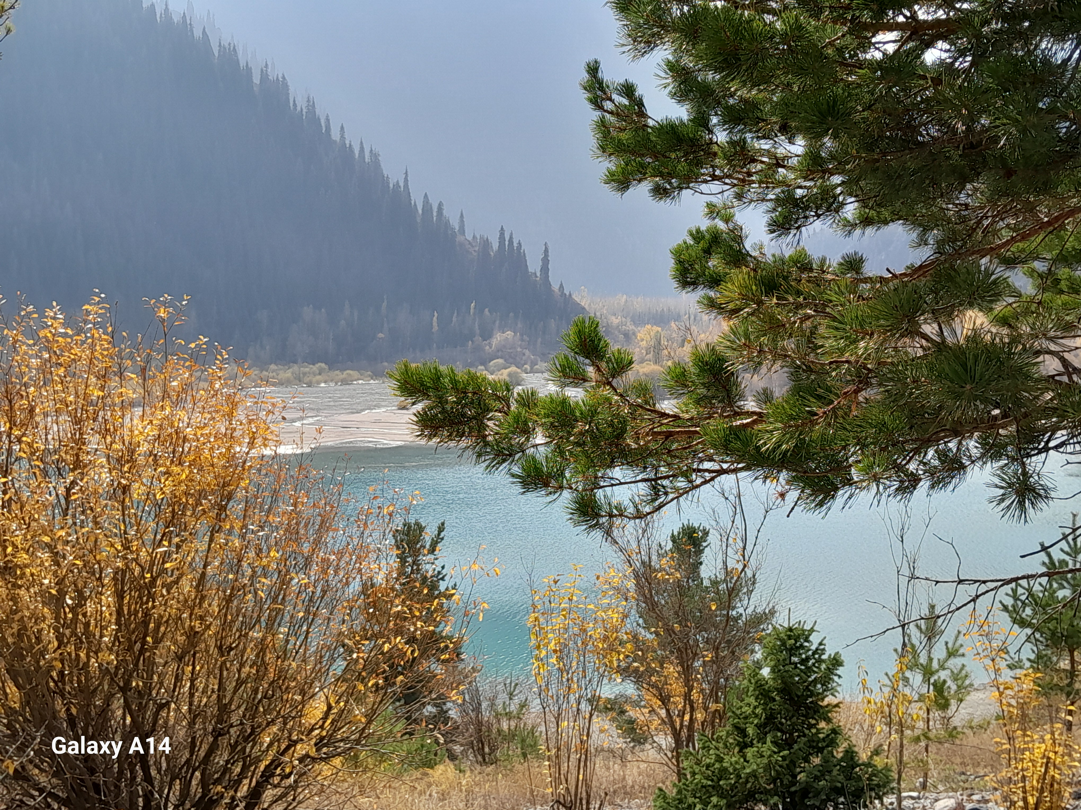 Однодневное путешествие из Алматы к озеру Иссык и в сердце Чарынского каньона (14/15)