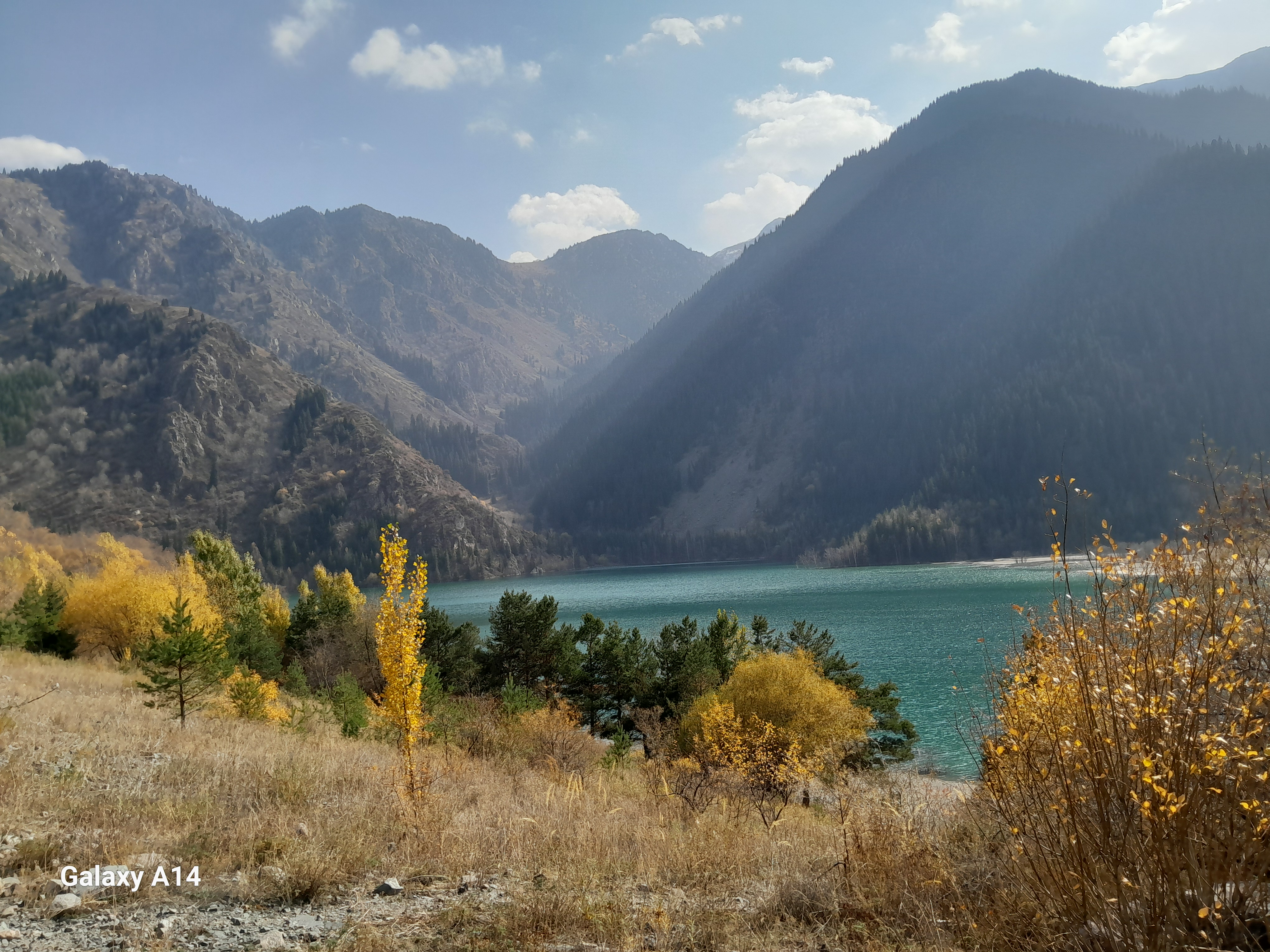 Однодневное путешествие из Алматы к озеру Иссык и в сердце Чарынского каньона (9/15)