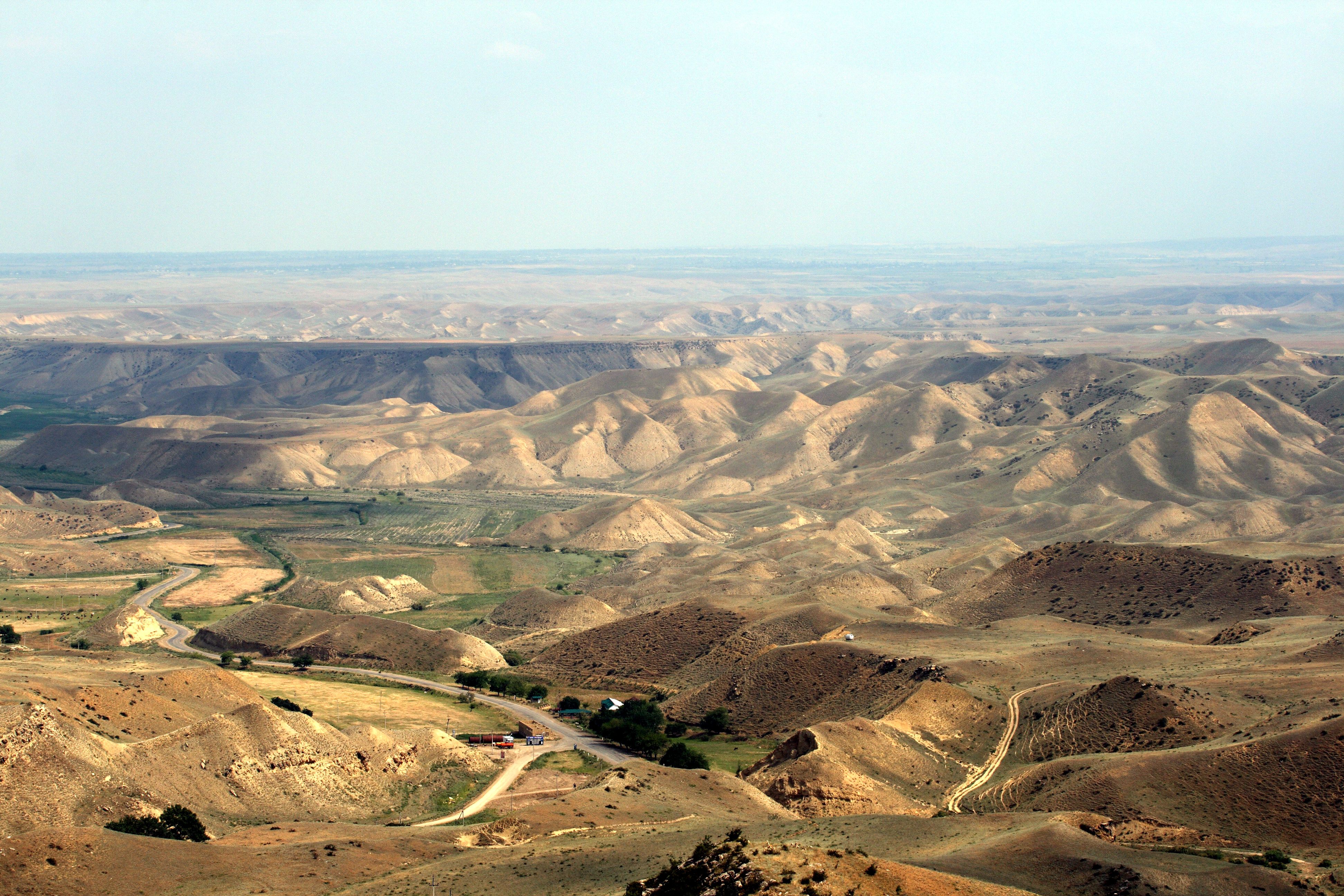Древняя крепость, Хучнинский водопад и экраноплан Лунь выезд с Дербента (5/8)