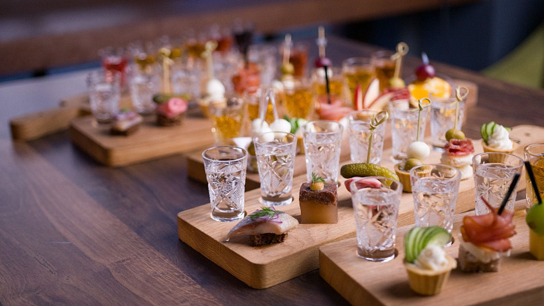 Ёлка для взрослых. В гостях у Бахуса