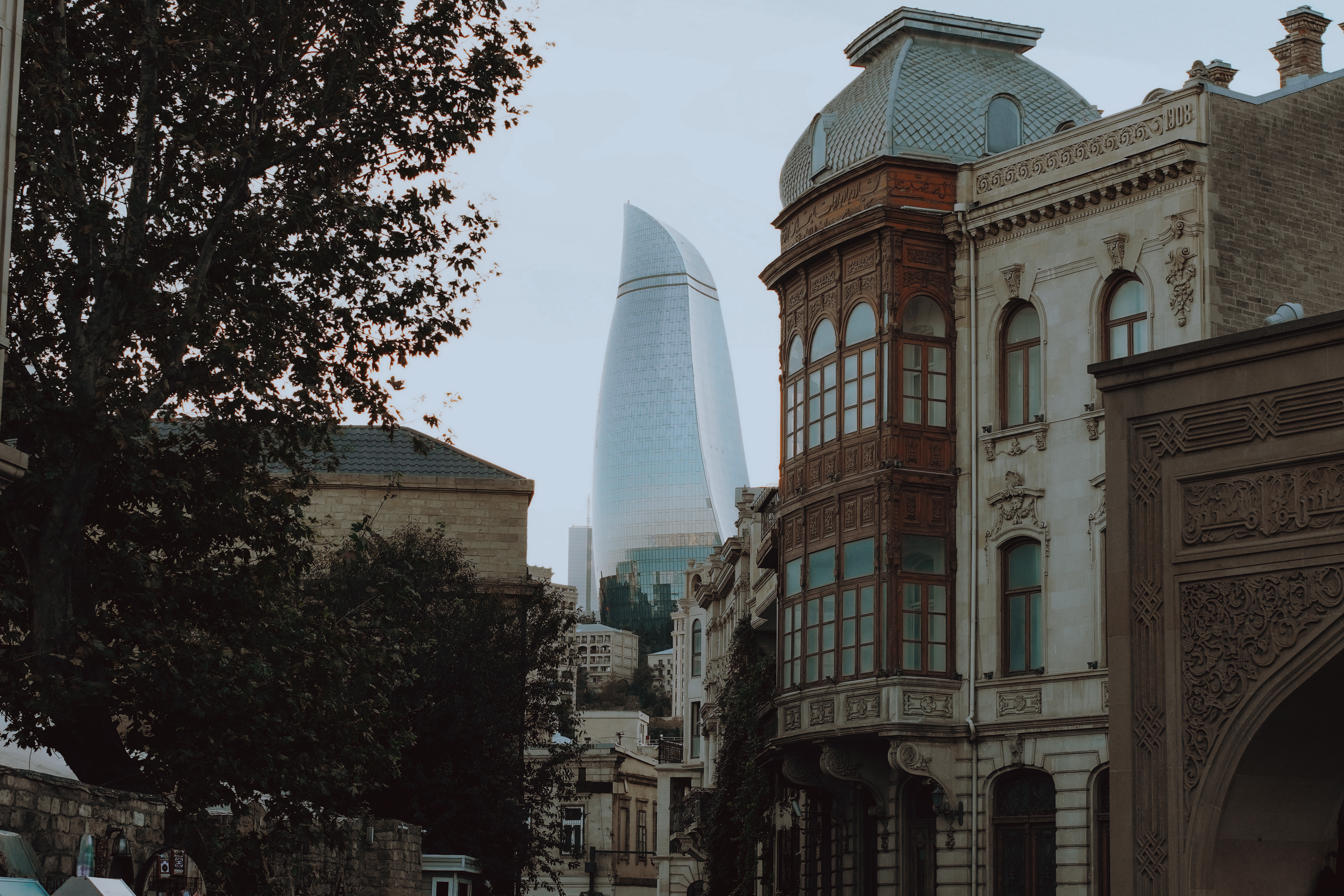 Баку: плов, ковры и разговоры