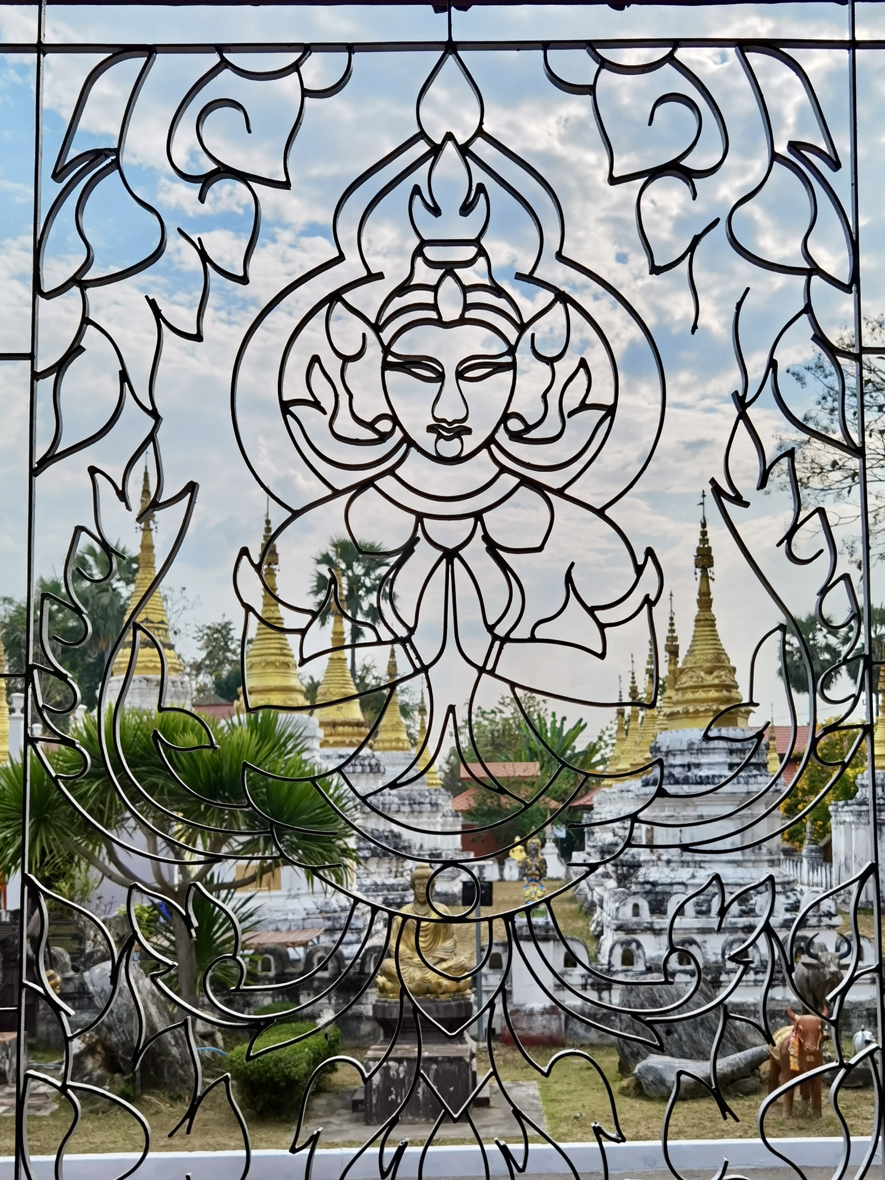 Синие святыни, озерная идиллия и Лампанг