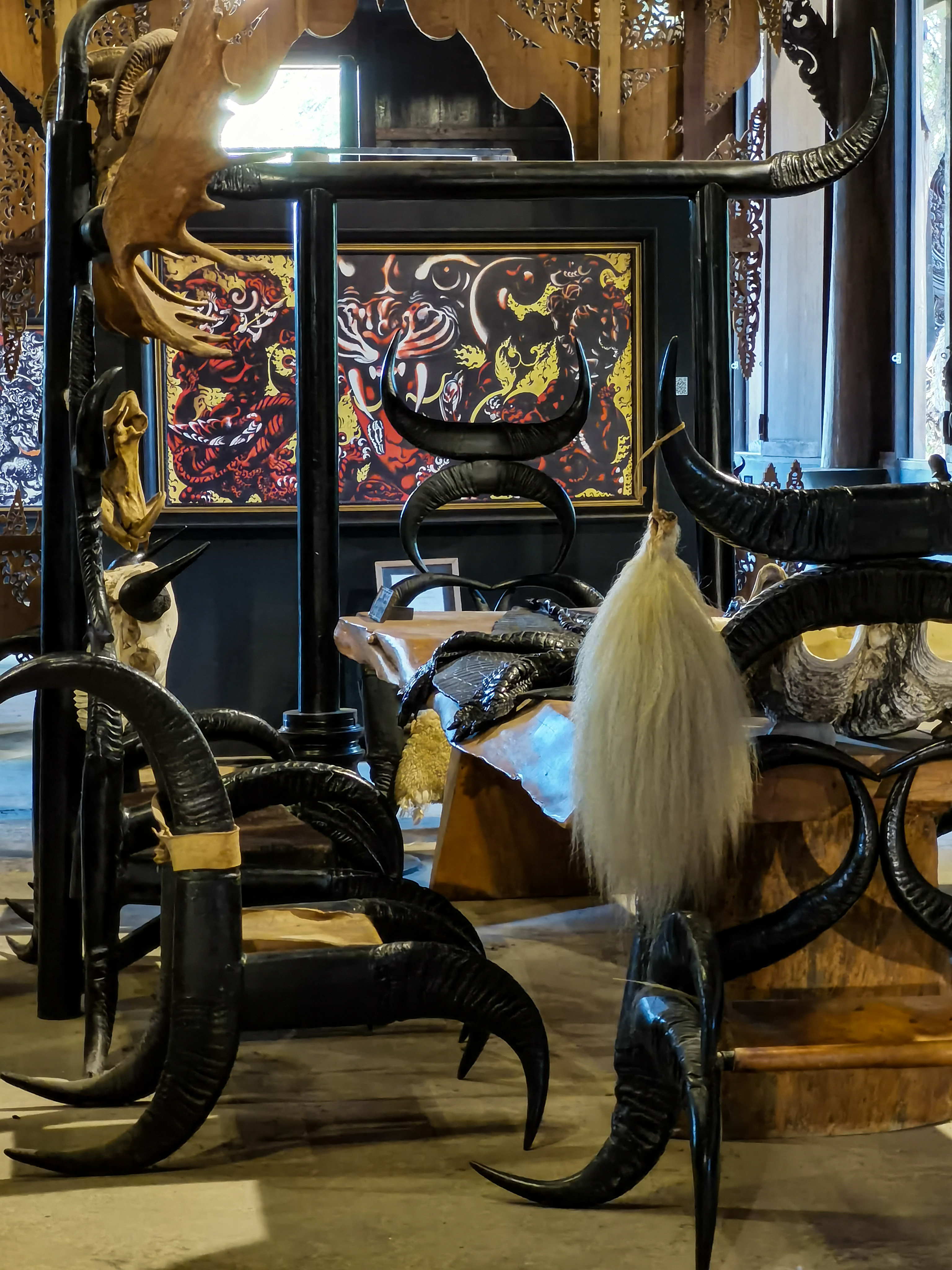 Белое и Черное: откровение через искусство