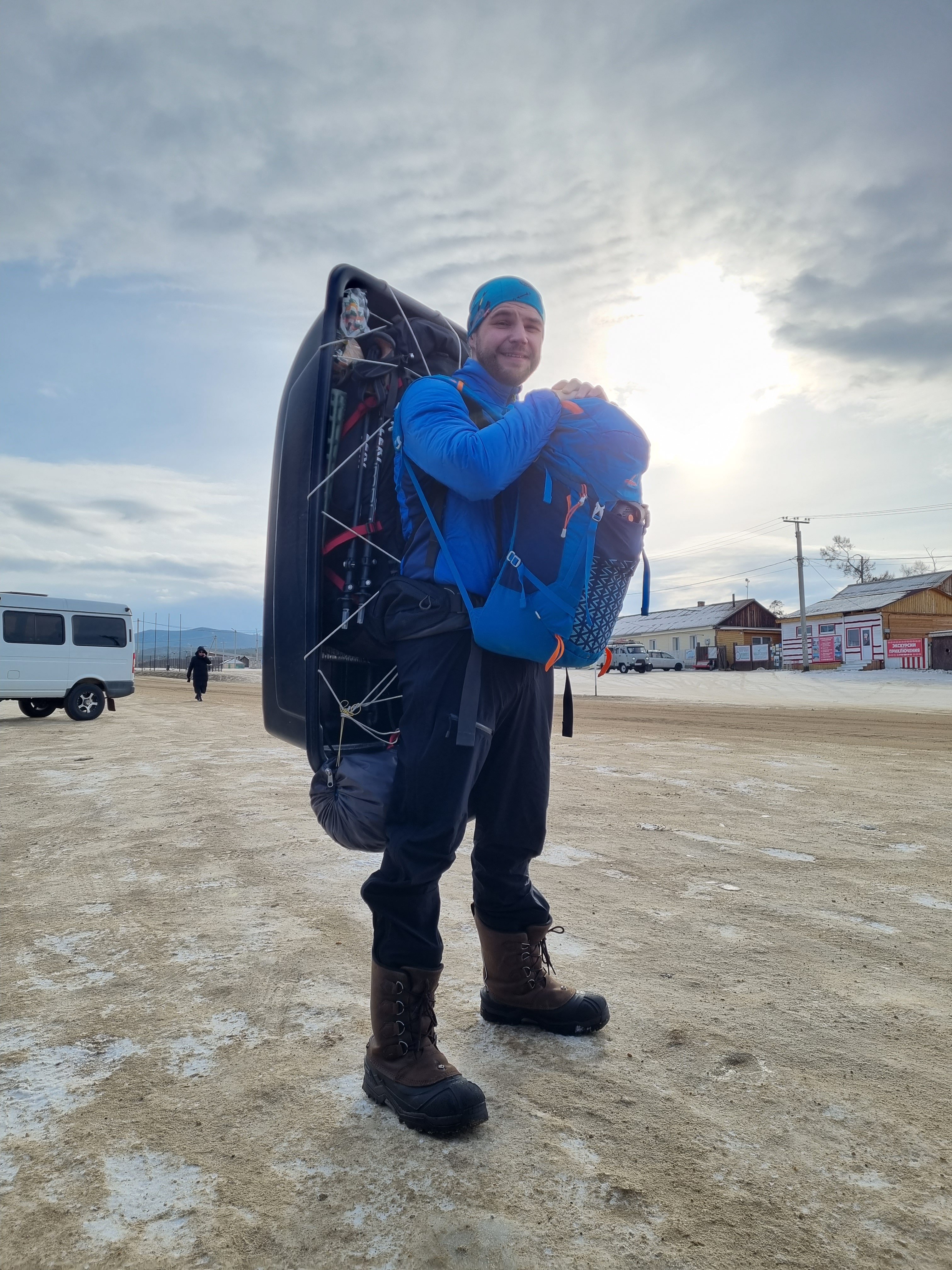 Сердце Байкала. Пеший поход с шатром по ледяным просторам (8/25)