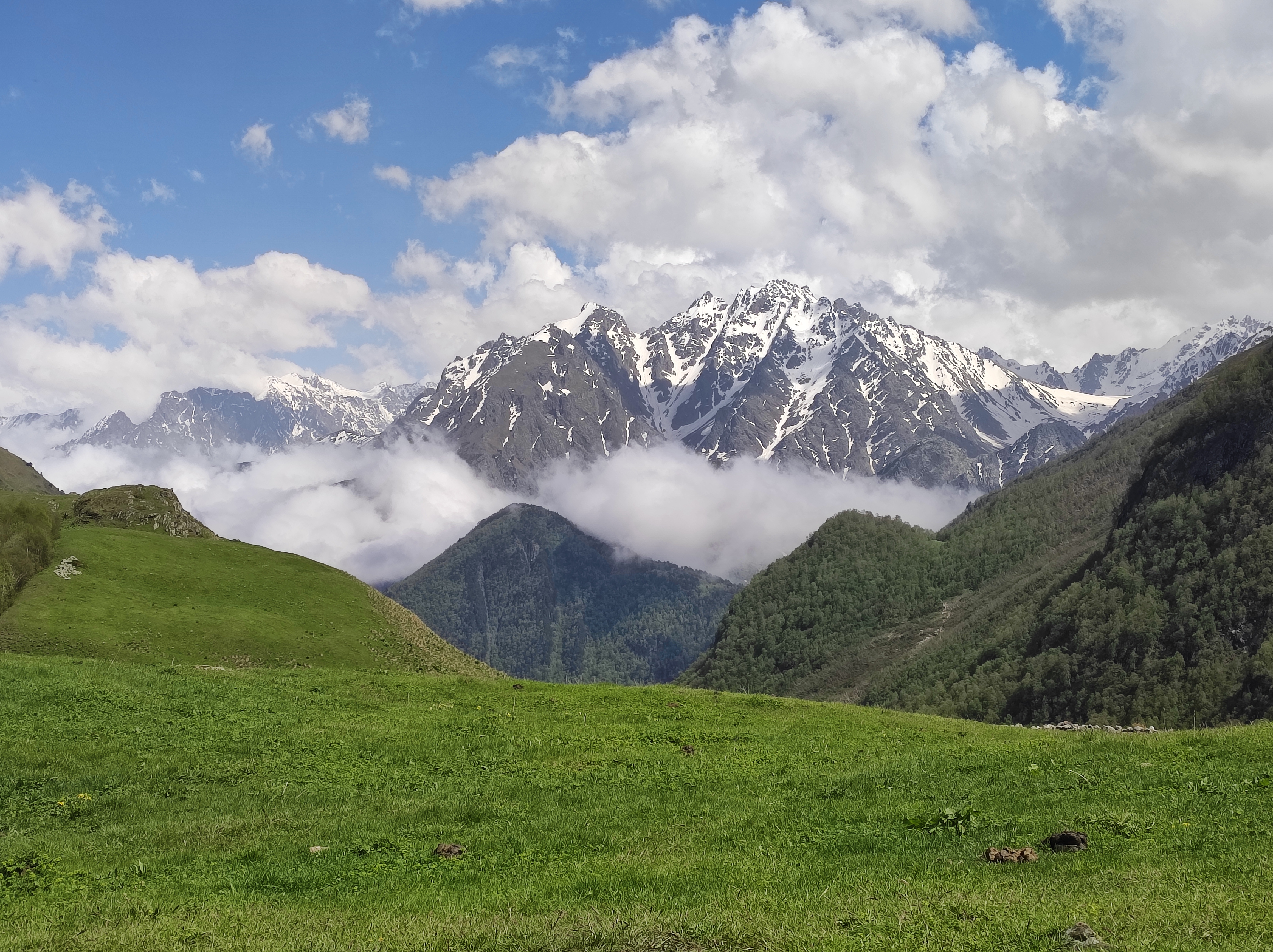 Дигорское ущелье: Горный лагерь в Северной Осетии (5/18)