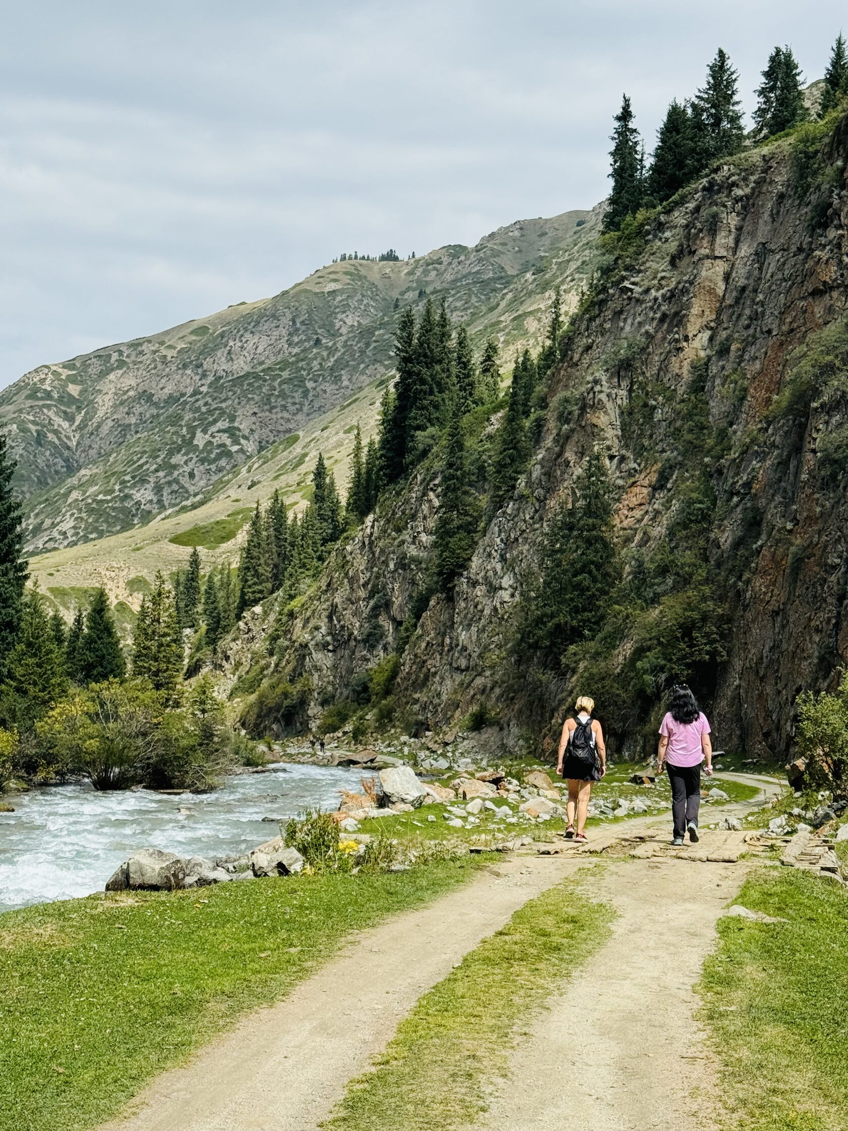 Киргизия - среди небесных гор! (14/36)
