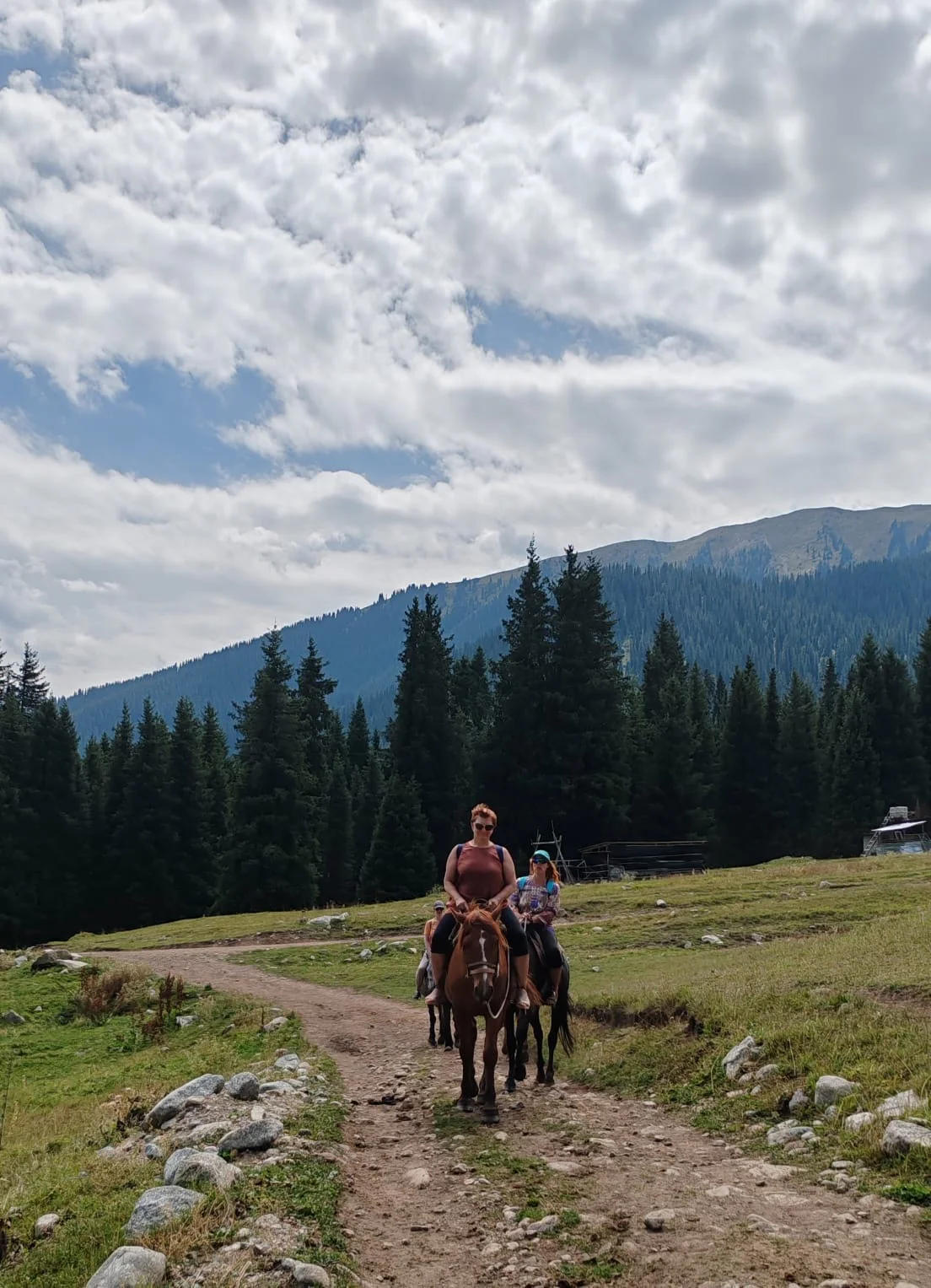 Киргизия - среди небесных гор! (11/36)