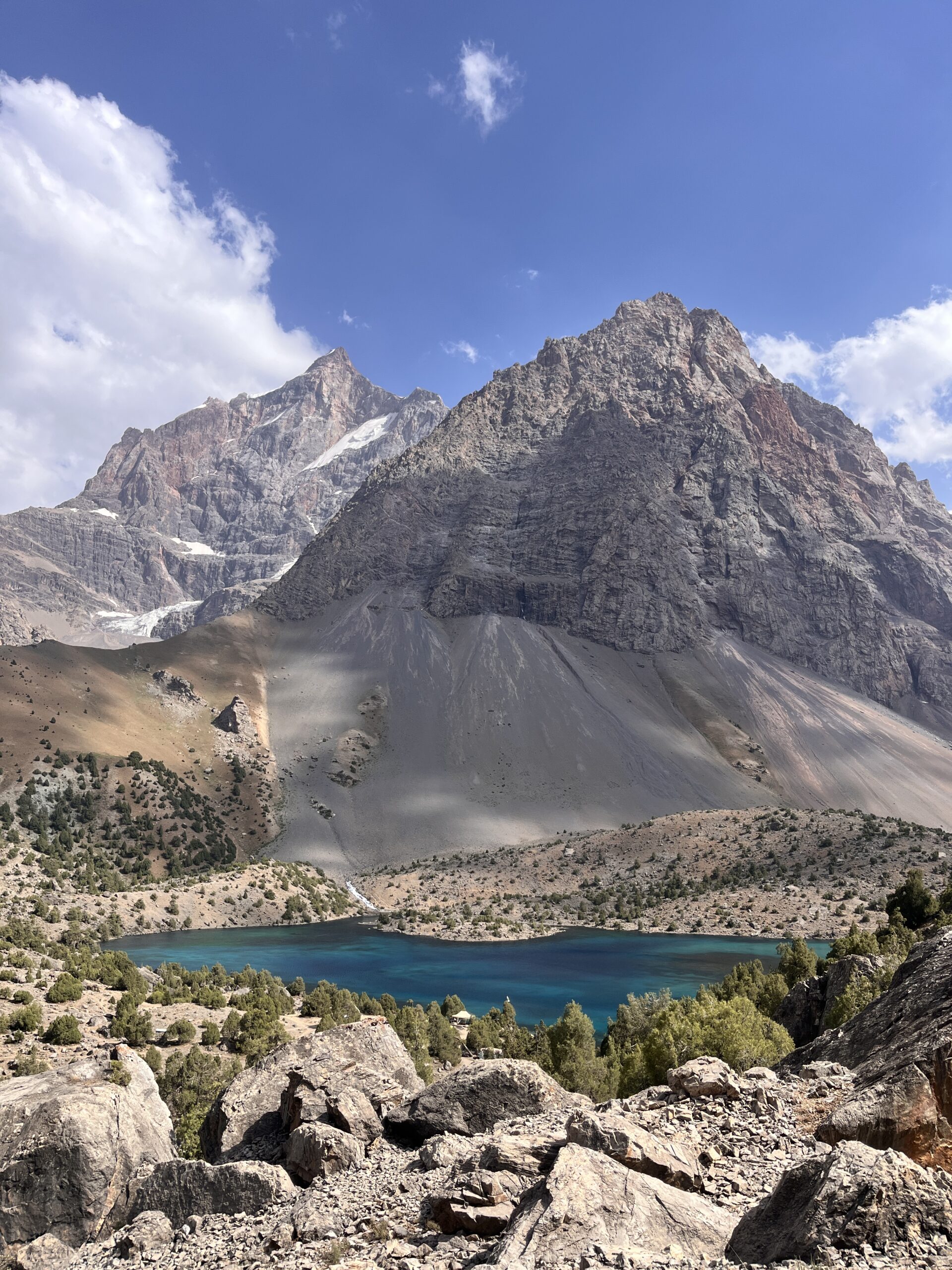 Фанские горы без рюкзаков — тур по Таджикистану