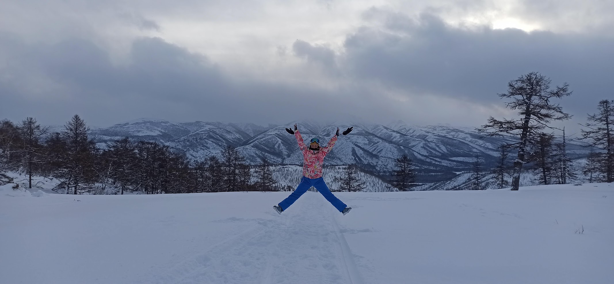 Эссо. В гости к оленеводу (2/15)
