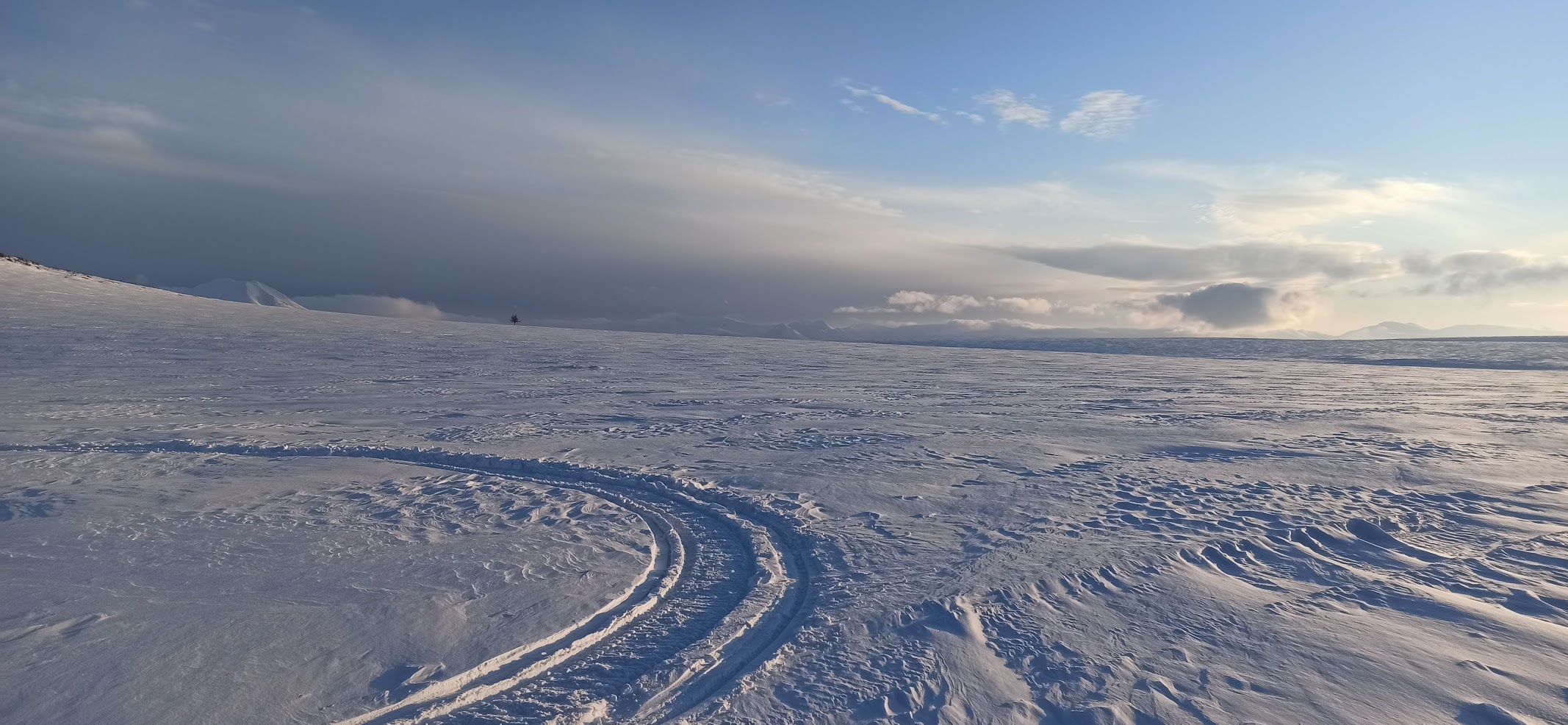 Эссо. В гости к оленеводу (8/15)