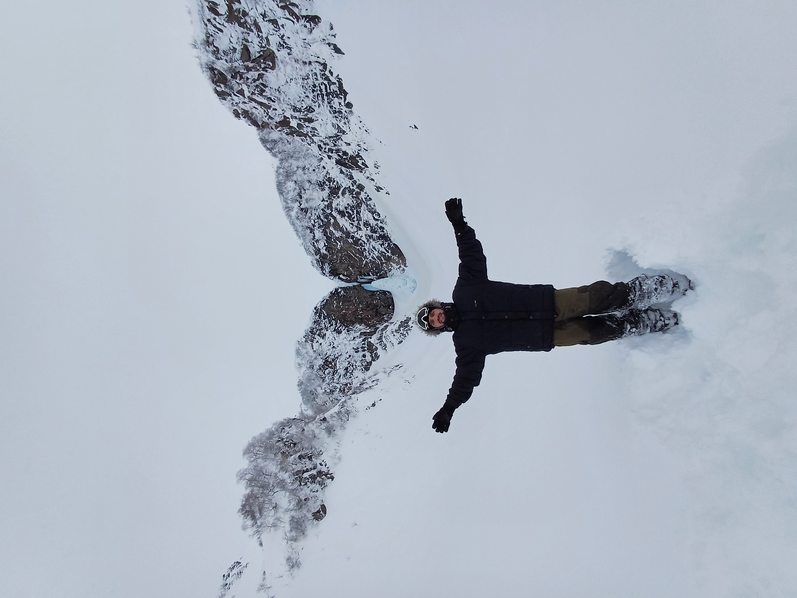 Снегоходная экскурсия на застывший Вилючинский водопад и термальные источники