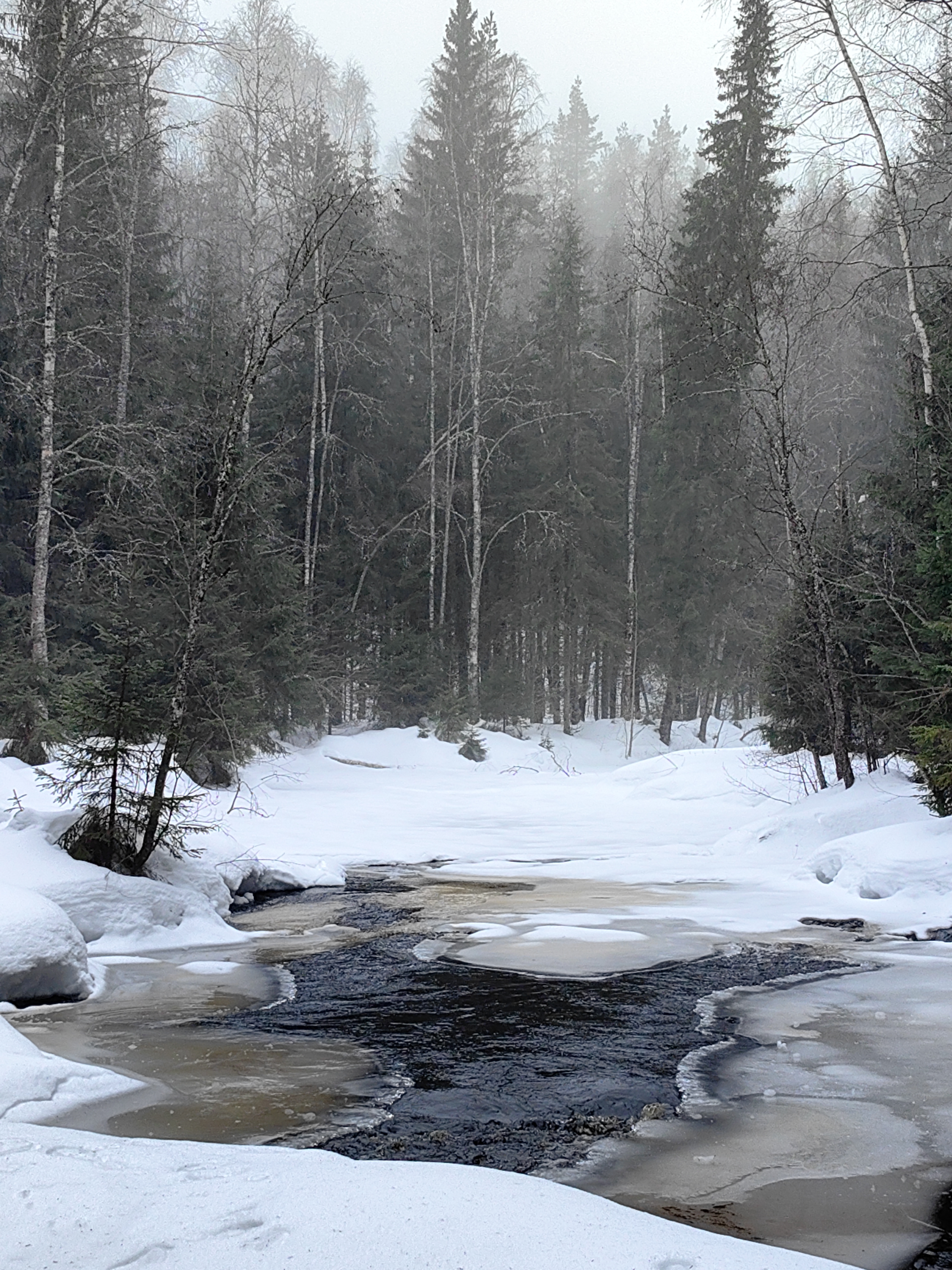 Долина водопадов, хаски и загадочная гора