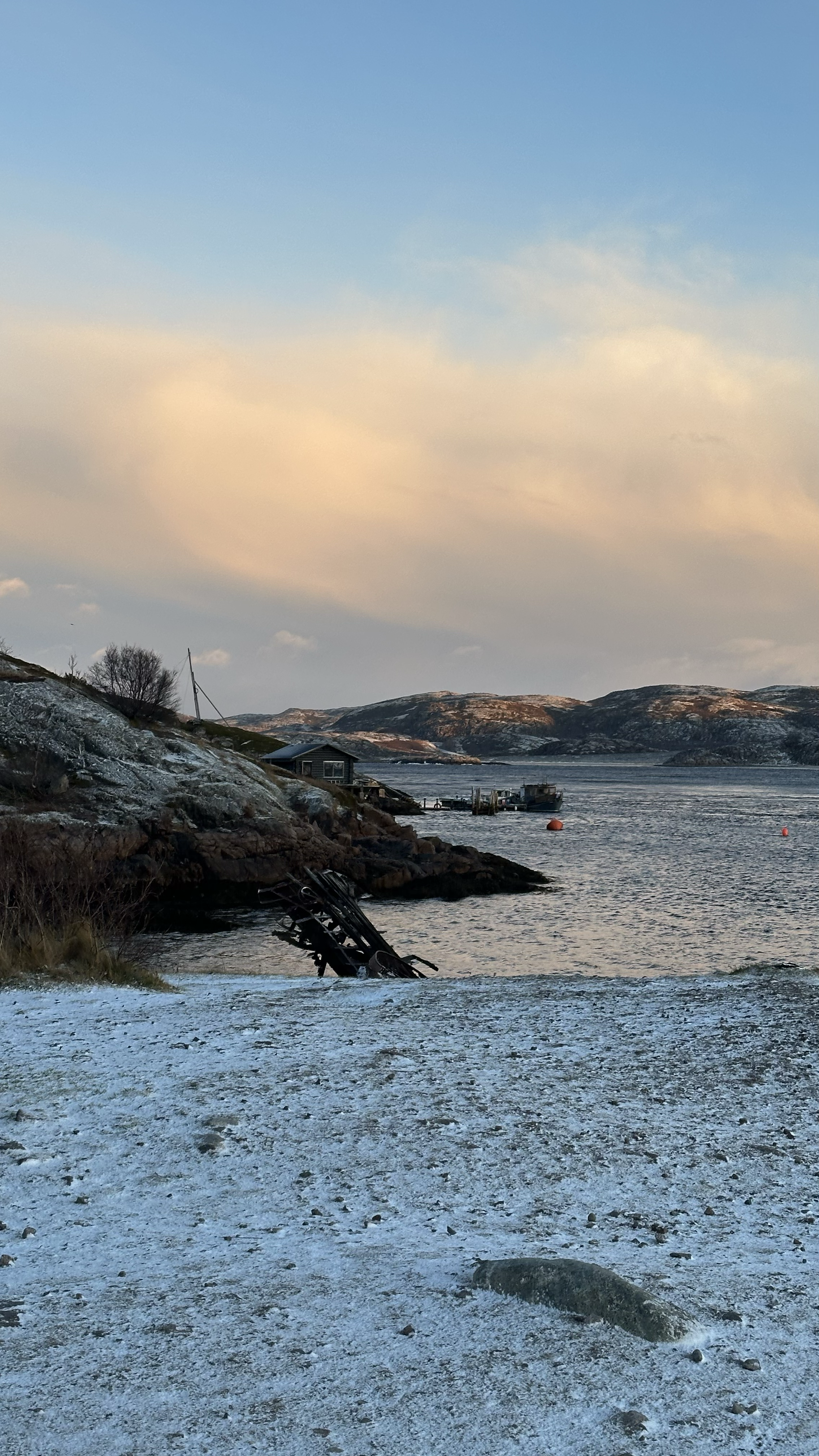 Поймай свое сияние: Териберка, киты и настоящий север (комфортные условия проживания) (9/34)