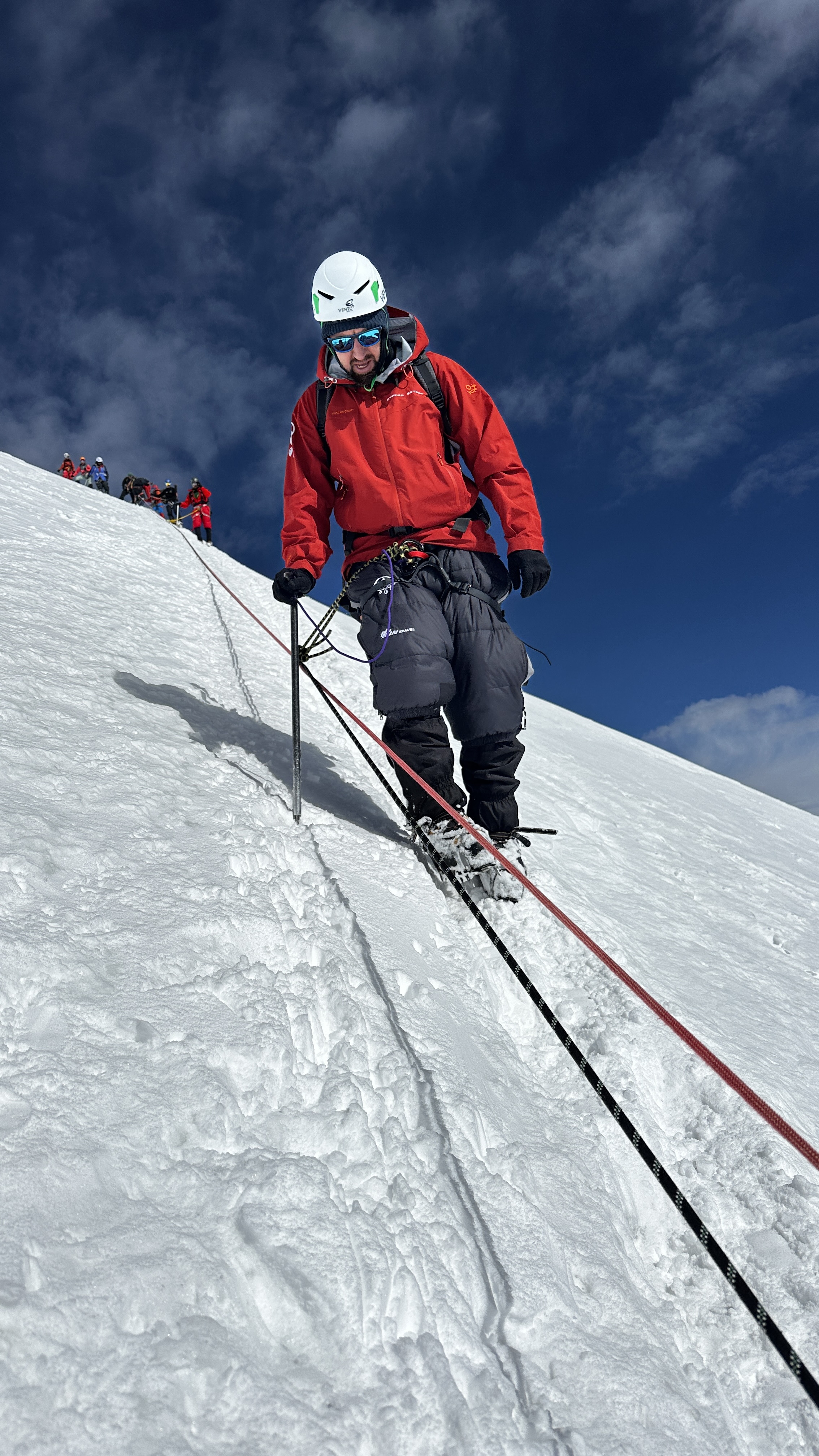 Восхождение на Эльбрус с юга (2/9)