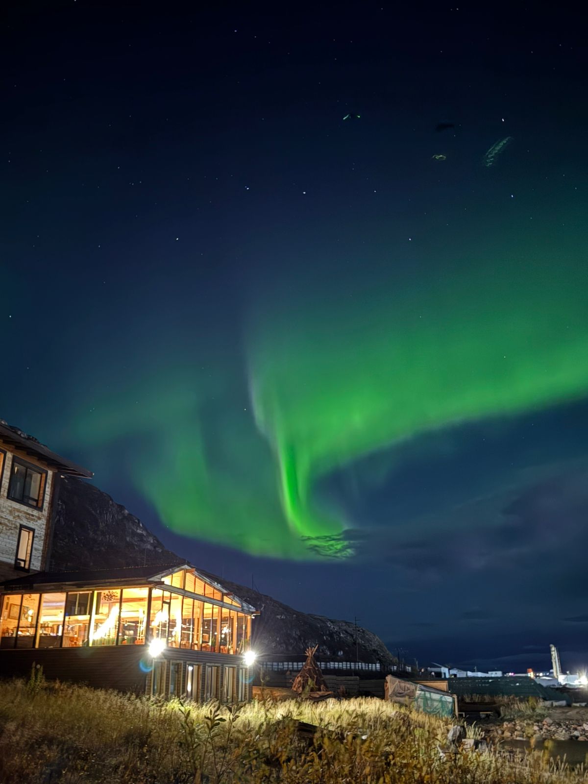 Териберка: край китов и изумрудного неба (9/36)