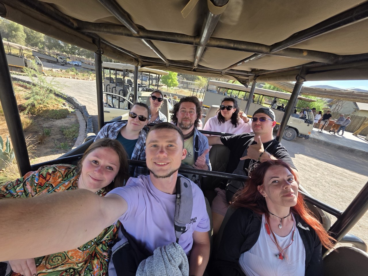 Ataraxia, дорога и сафари в золотом свете