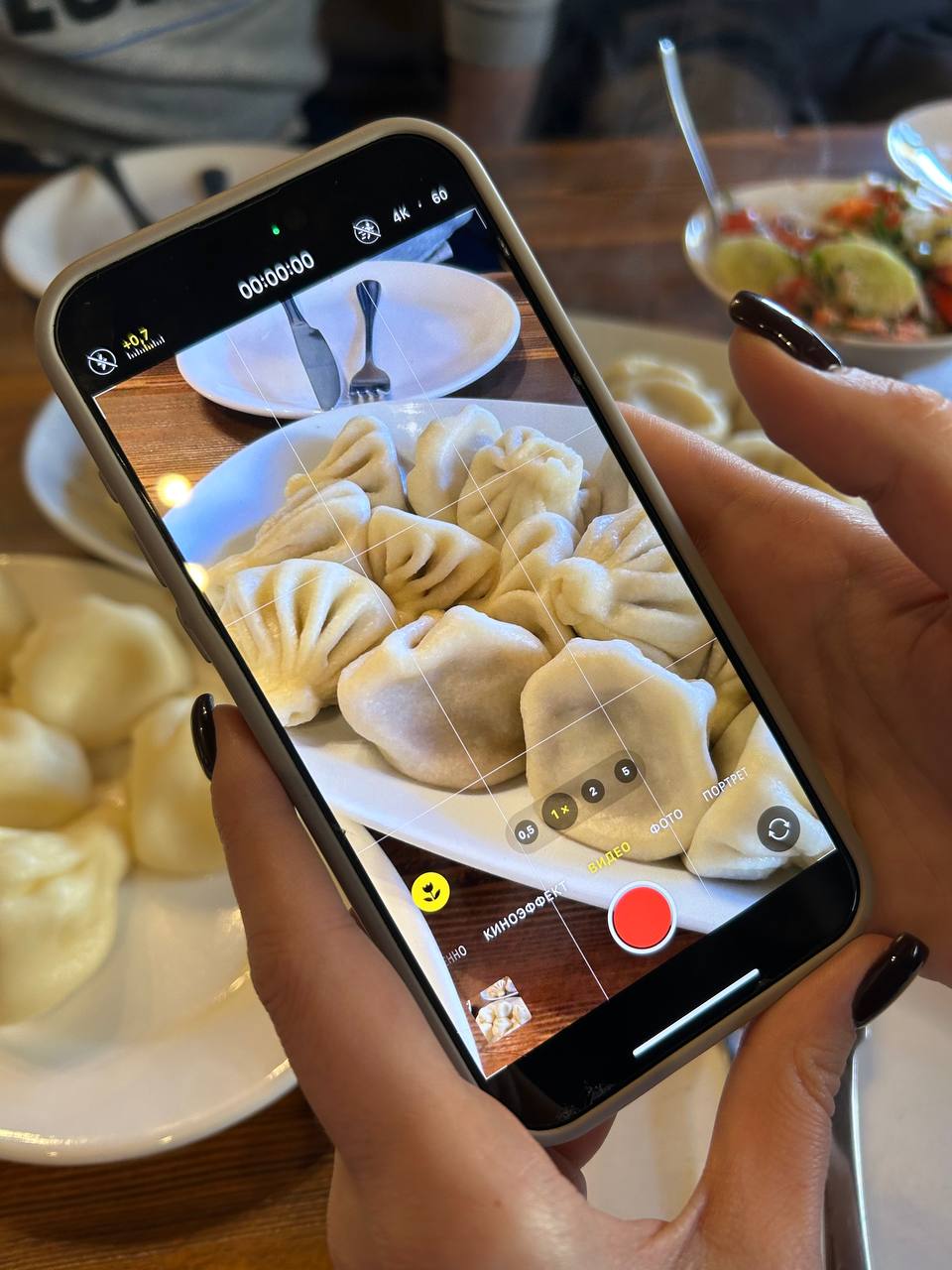 Устроить гастротур, увидеть Топ локации Грузии и перезагрузиться!