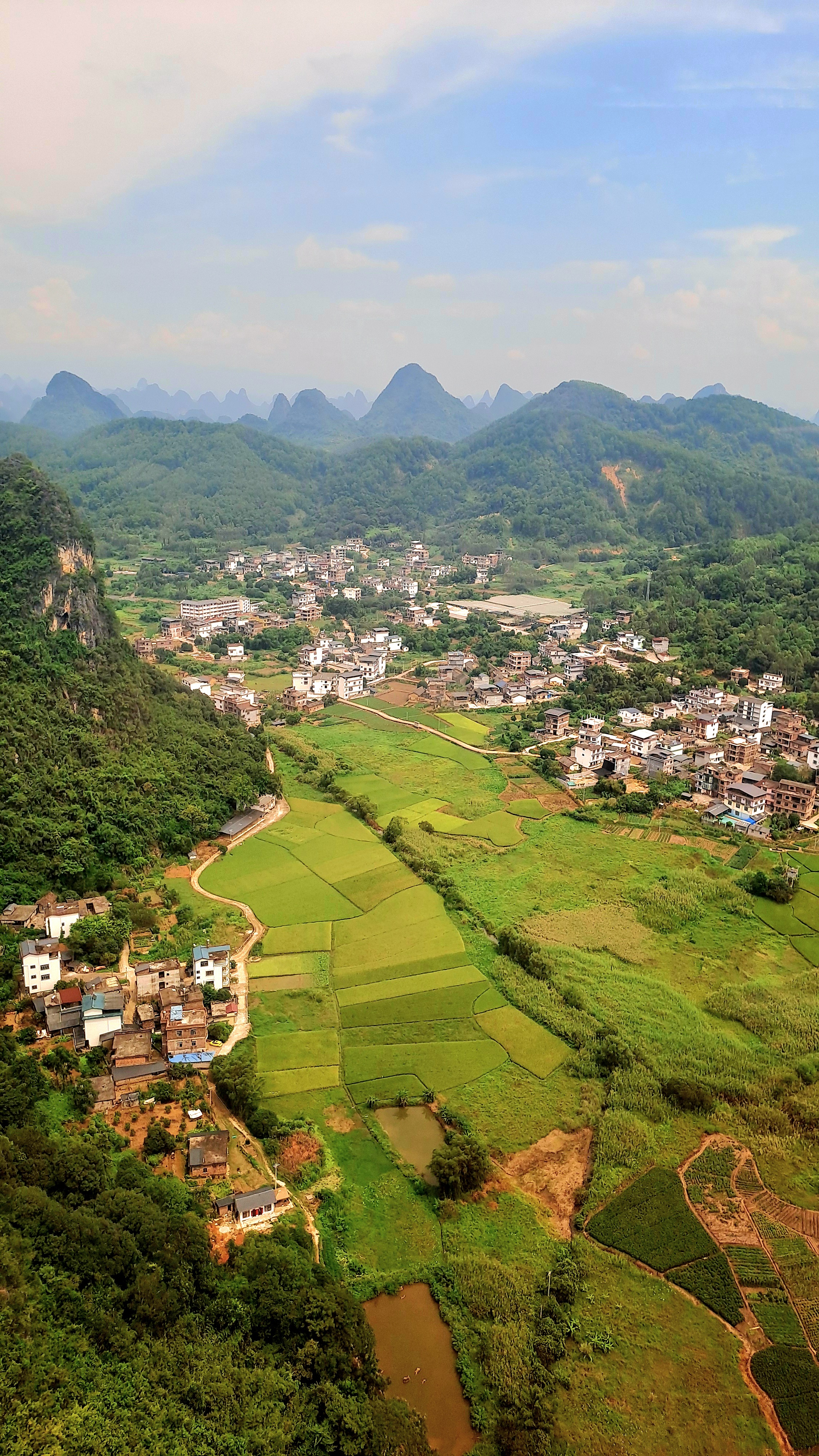 Пик Жуи и магия холмов