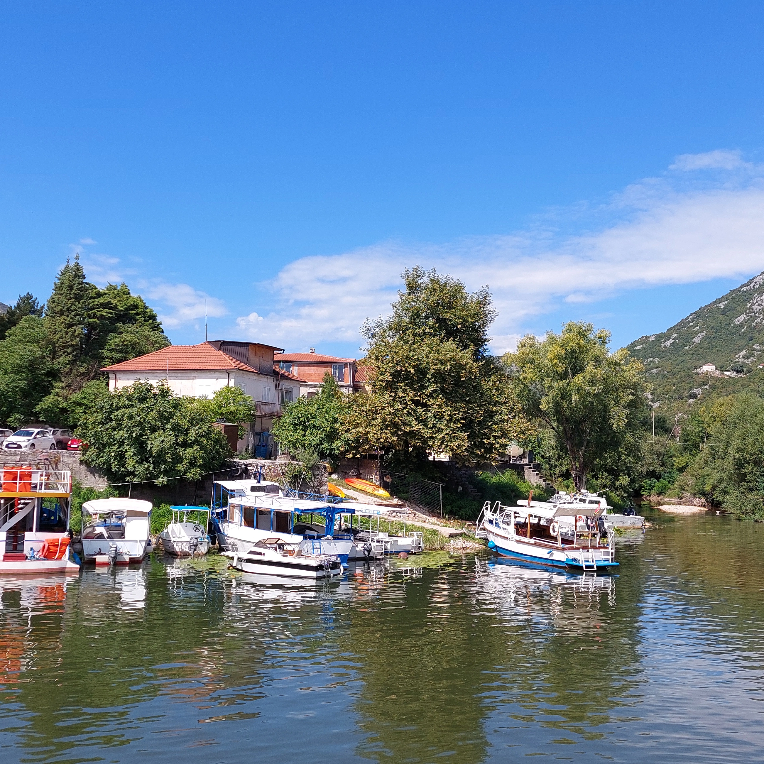 Сердце Черногории: озерная симфония (2/22)