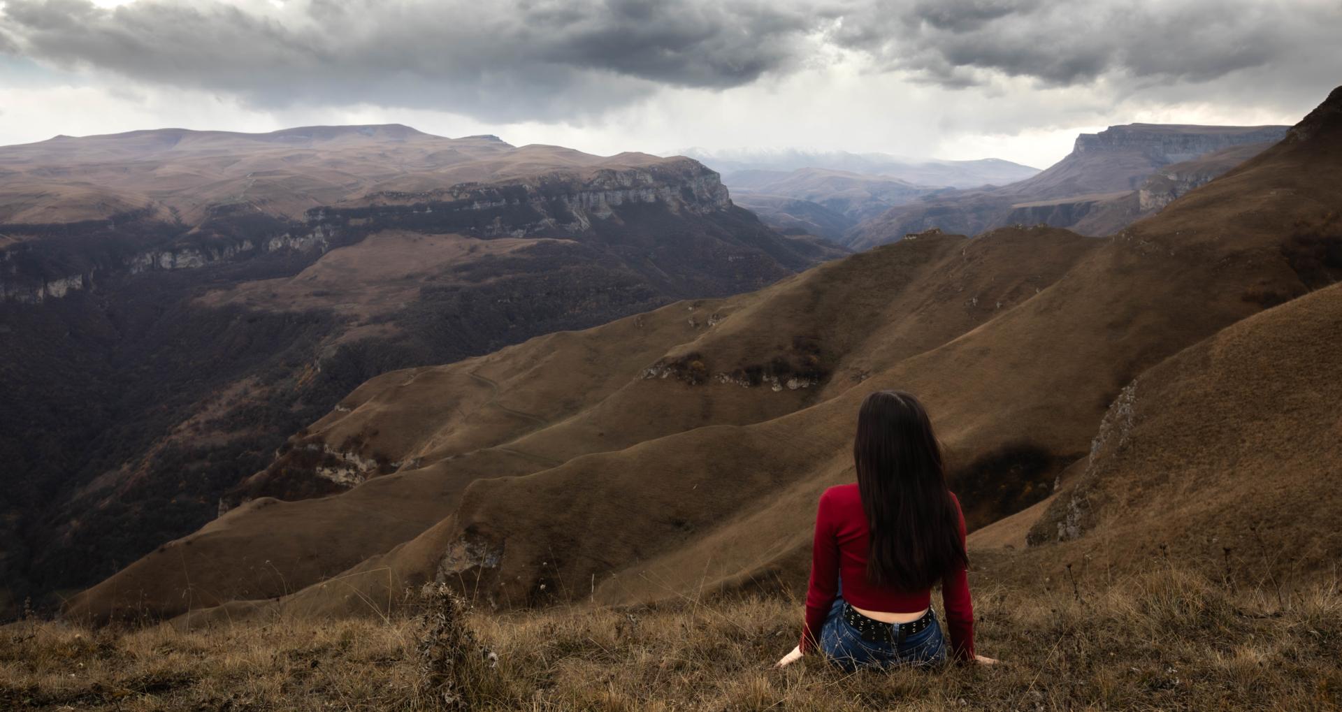 В объятиях Кавказских гор (7/25)