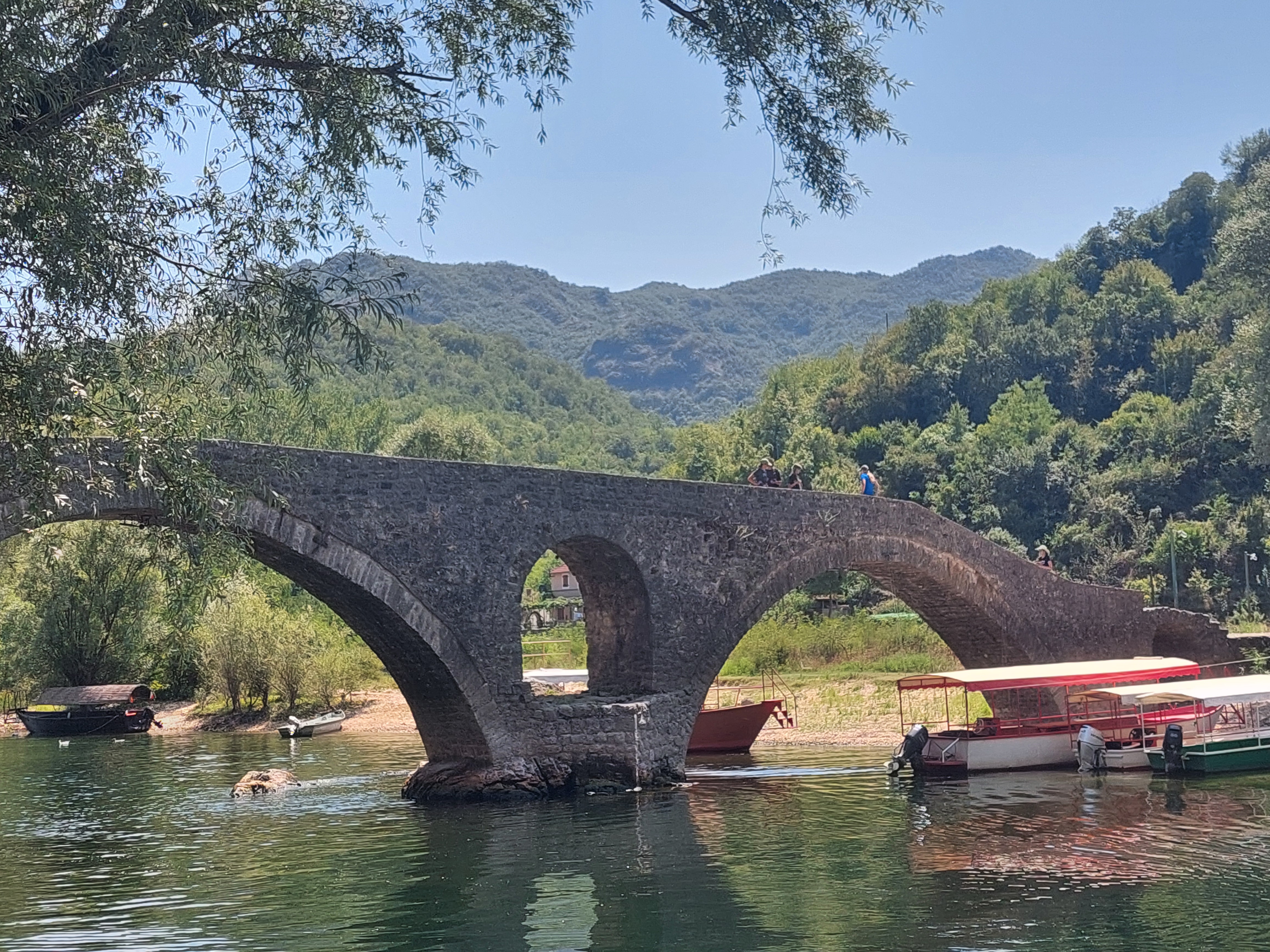 Сердце Черногории: озерная симфония (3/22)