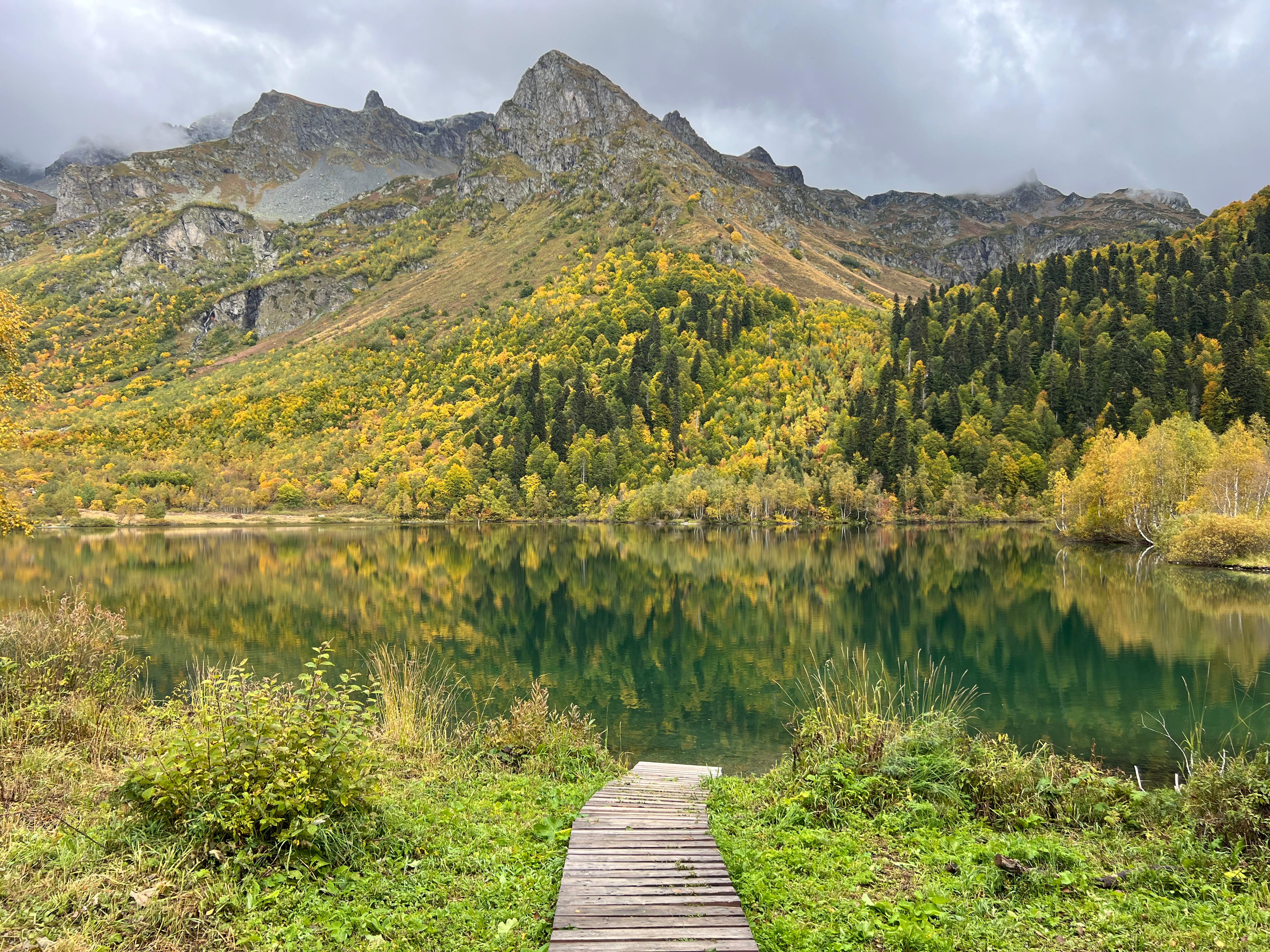 Поход на озеро Кардывач с конным сопровождением