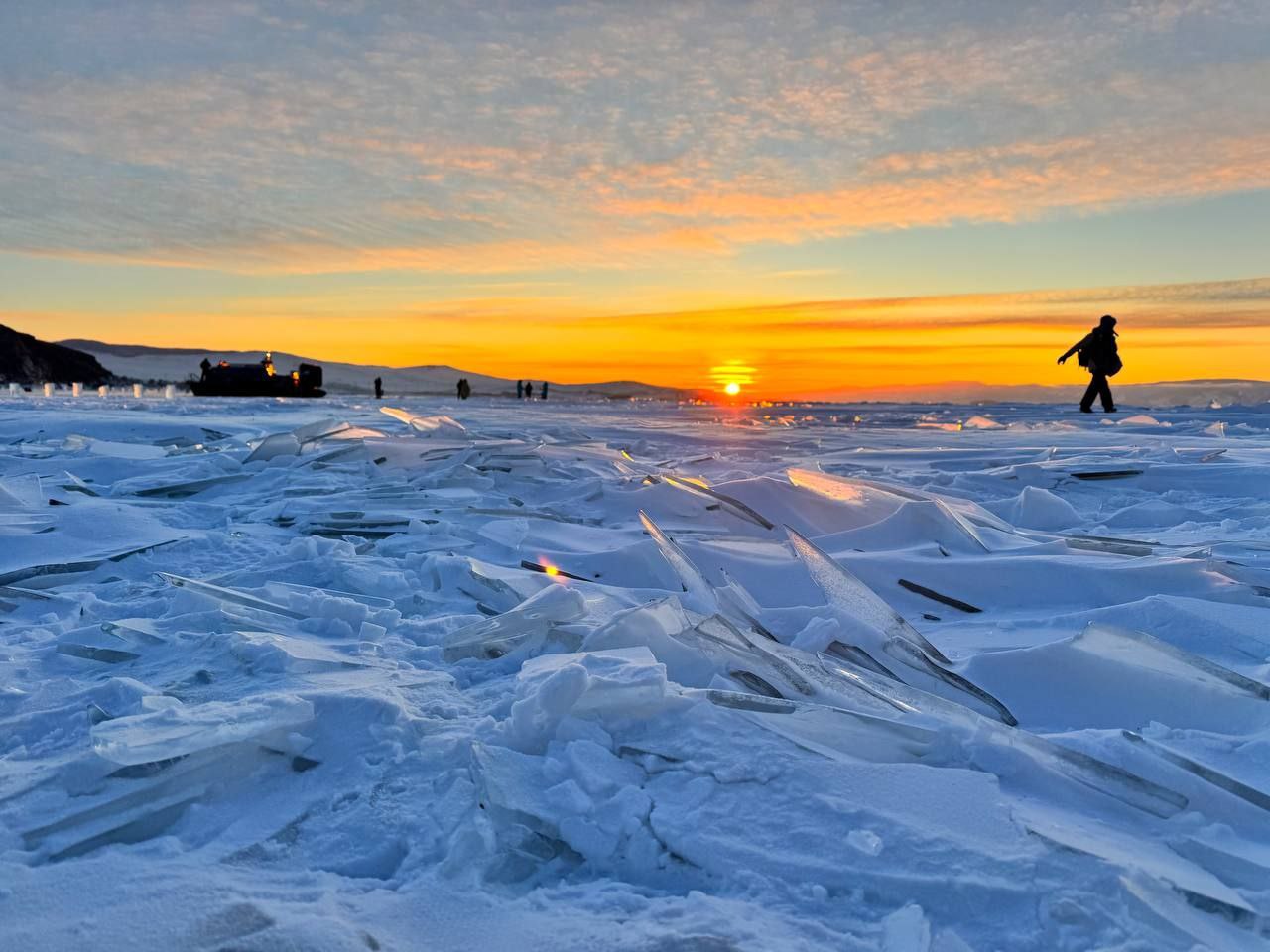Волшебство байкальского льда! (2/37)