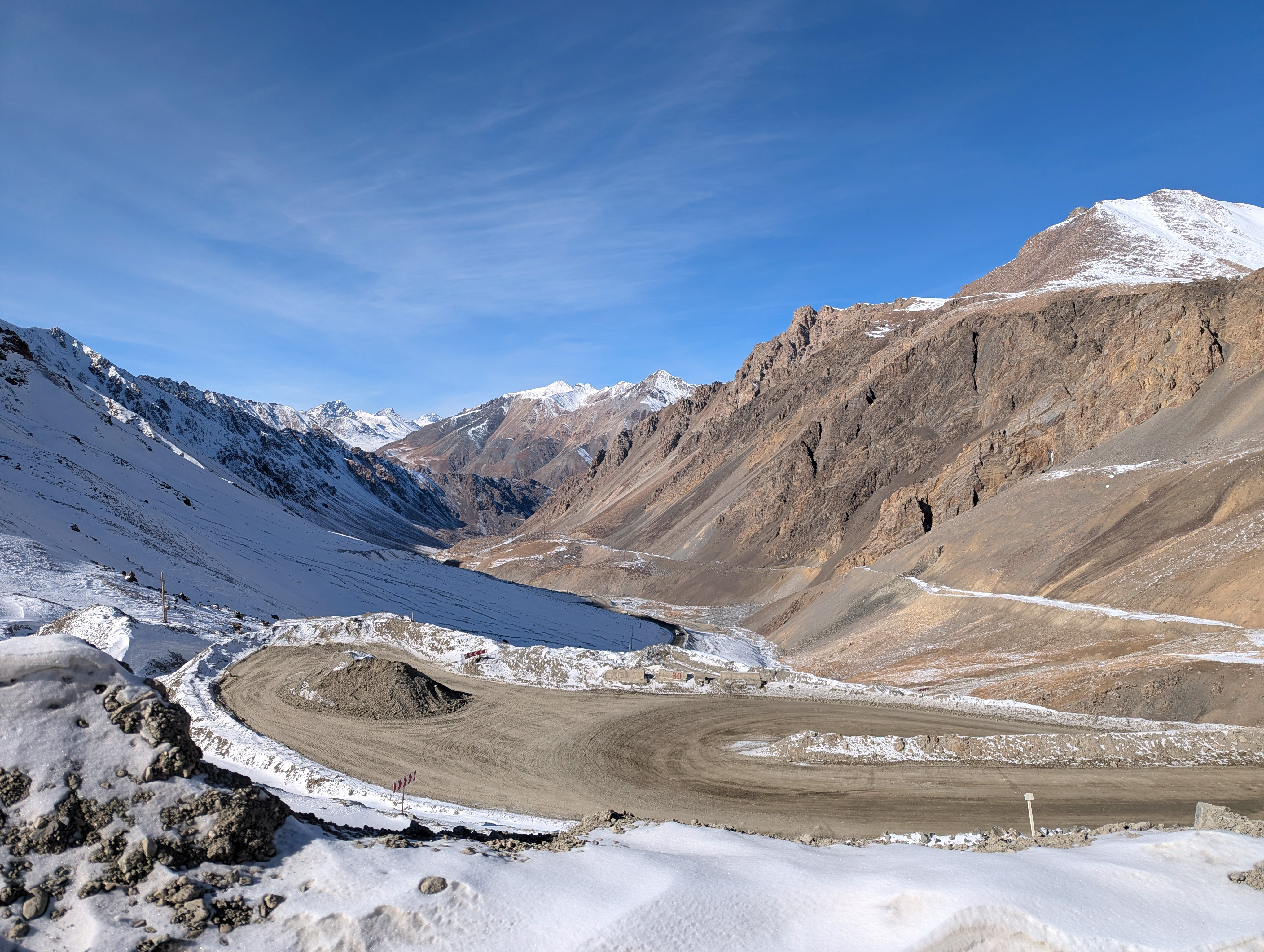 Красоты Тянь-Шаня. Из Казахстана в Кыргызстан и обратно. Две страны Центральной Азии. (15/45)