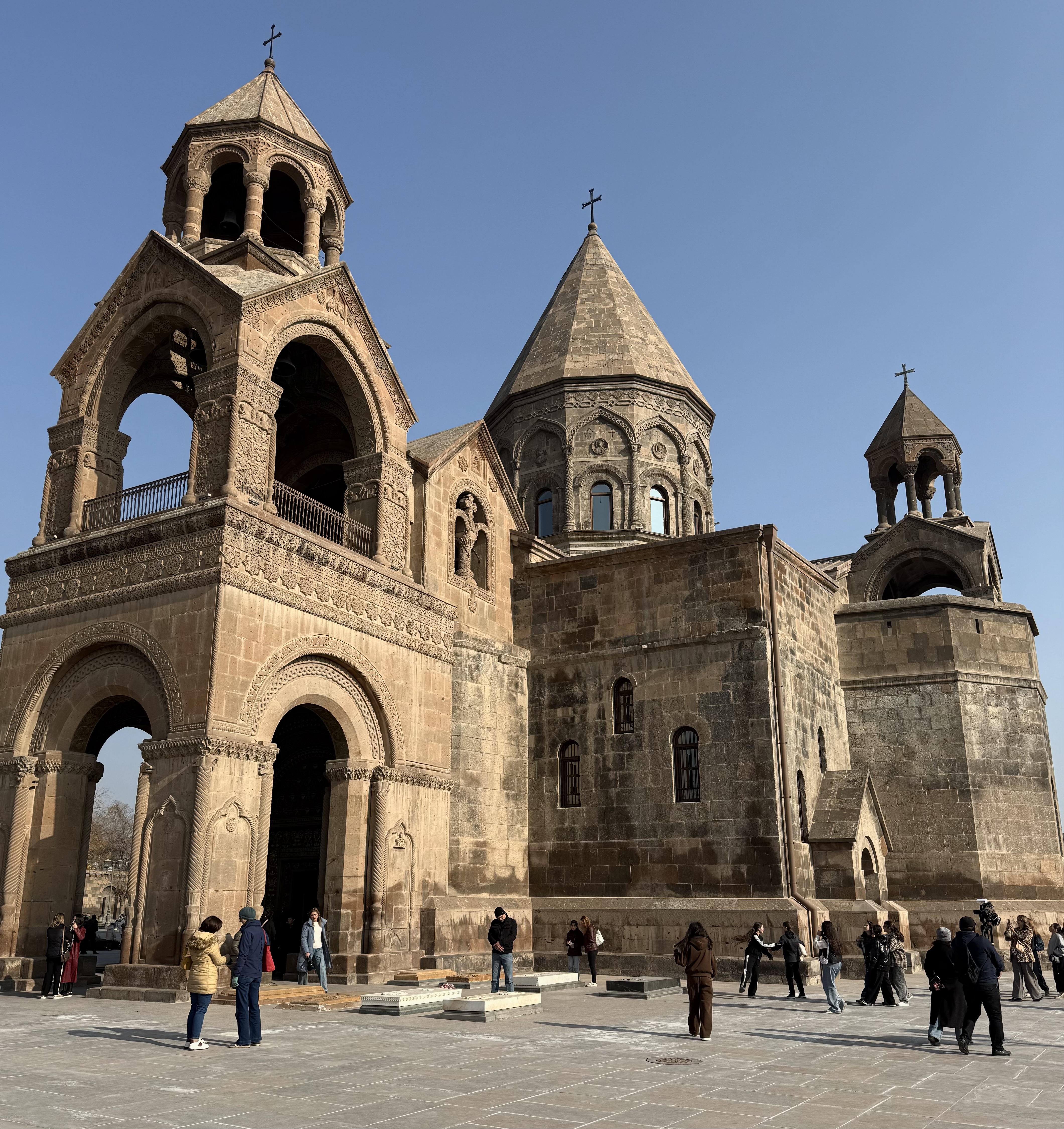 Сердце и душа Армении: Ереван и Эчмиадзин