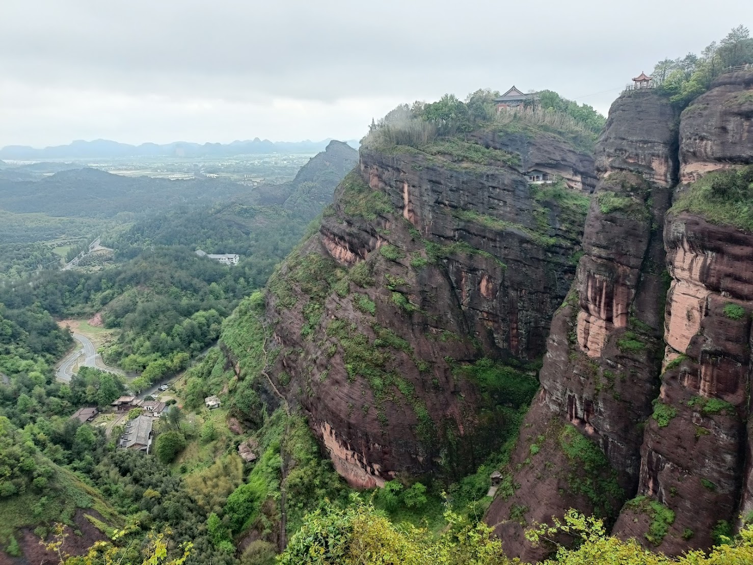 Китай: Экспедиция с историком к даосам: чай, каллиграфия, цигун и дзен (7/15)