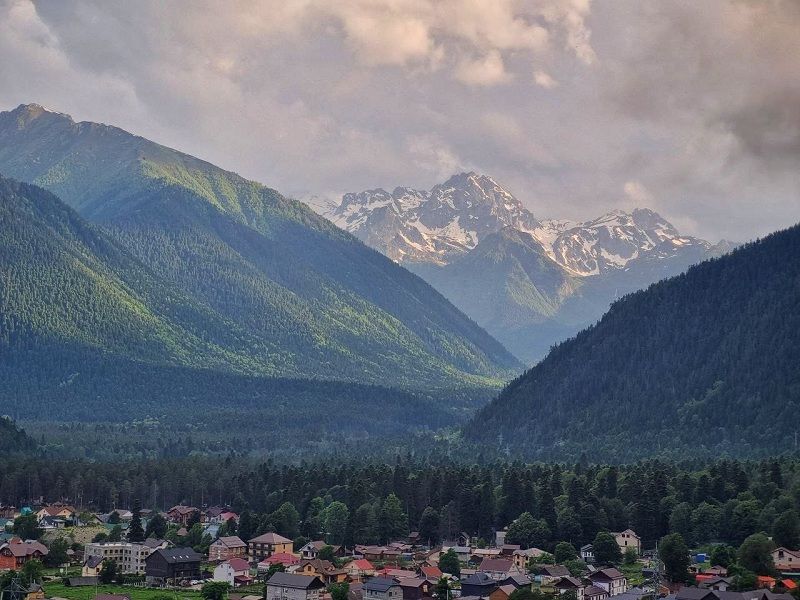 Баритовый водопад и обзорная площадка