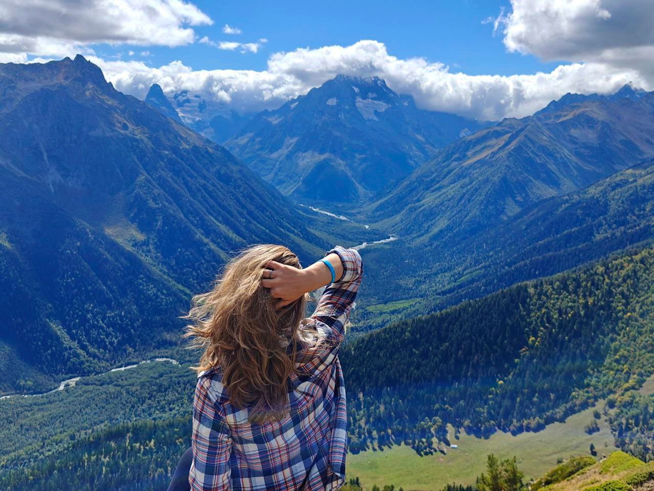 Плато Габулу и пик Смирнова