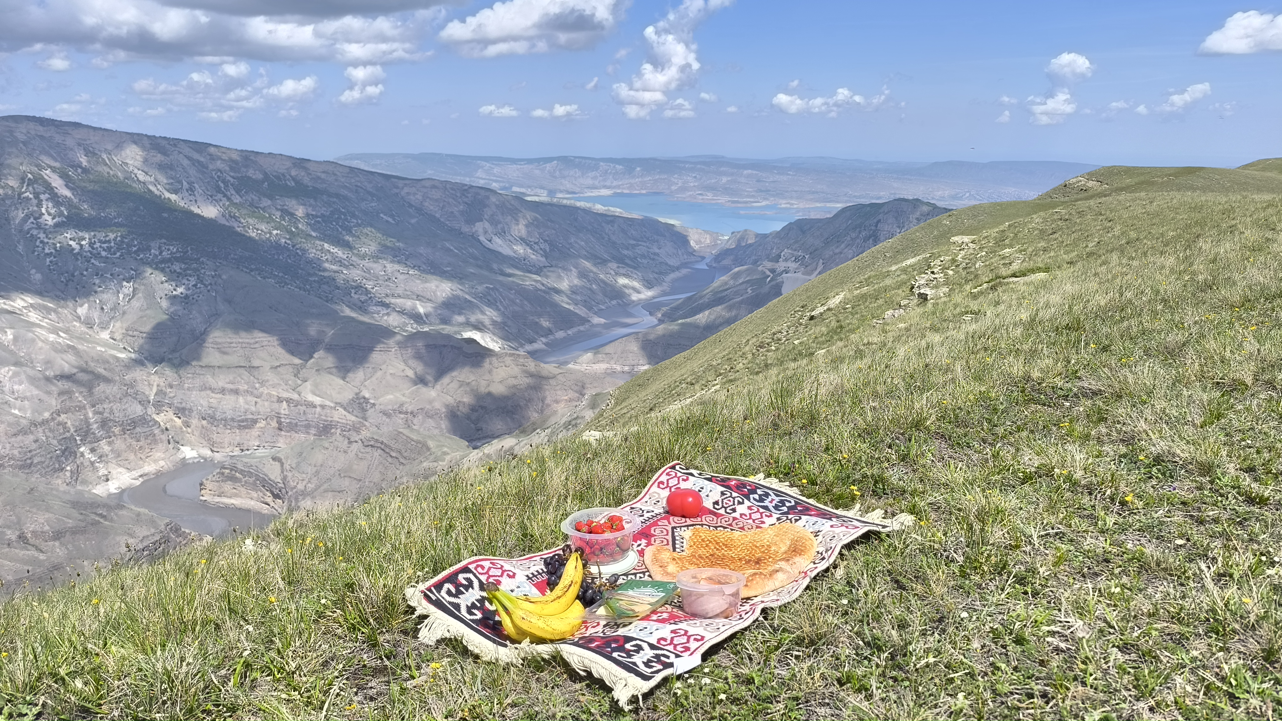 Сулакский каньон с Каранайских высот.