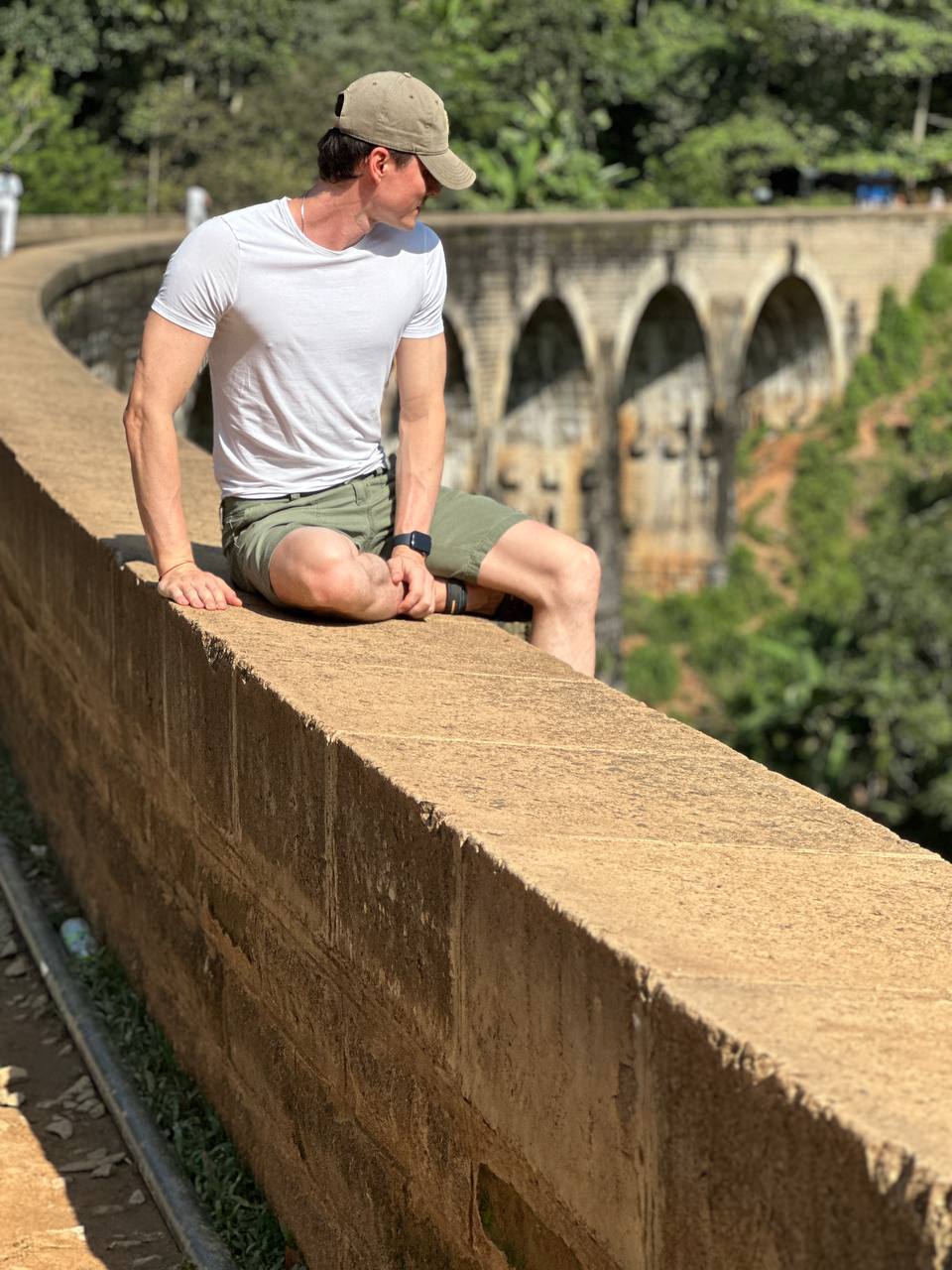 Индивидуальная экскурсия Элла и Ravana pool club (6/12)