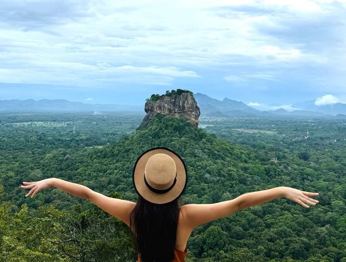 Индивидуальная экскурсия Сигирия за 1 день (12/26)