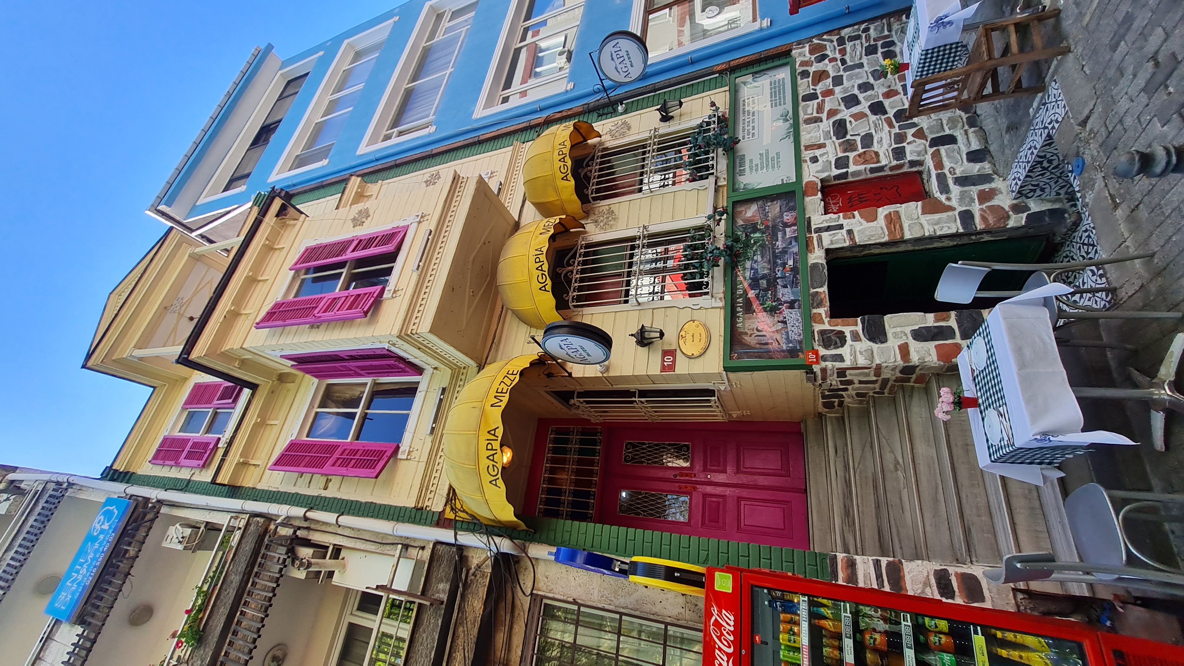 Колоритный Балат и современный Стамбул