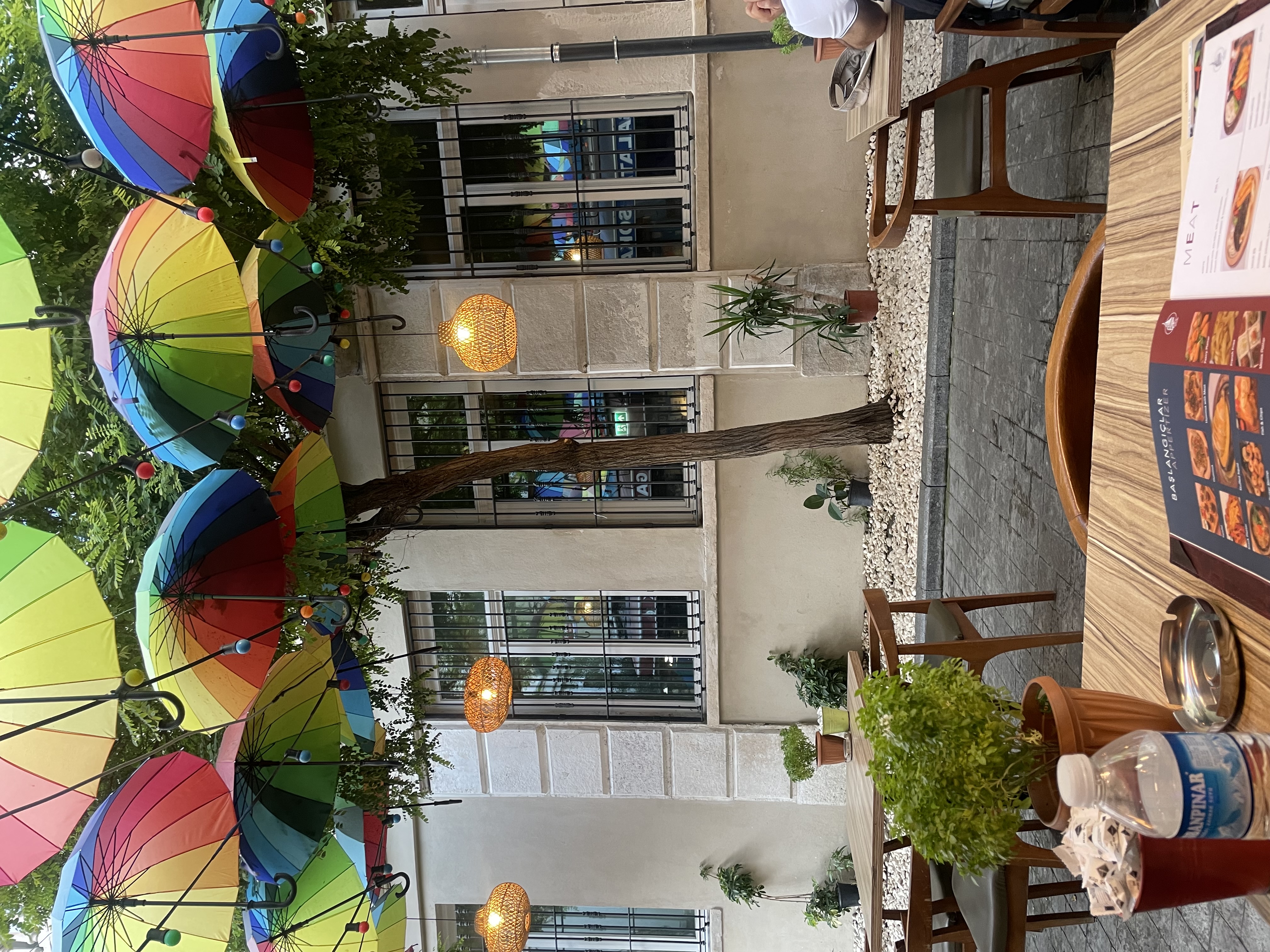 Рассвет и самолет в Стамбул