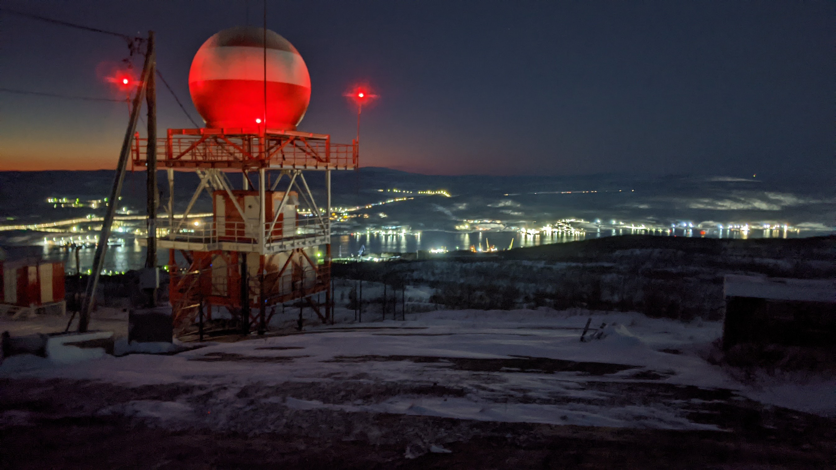 Прогулка на снегоступах по горной тундре над Мурманском