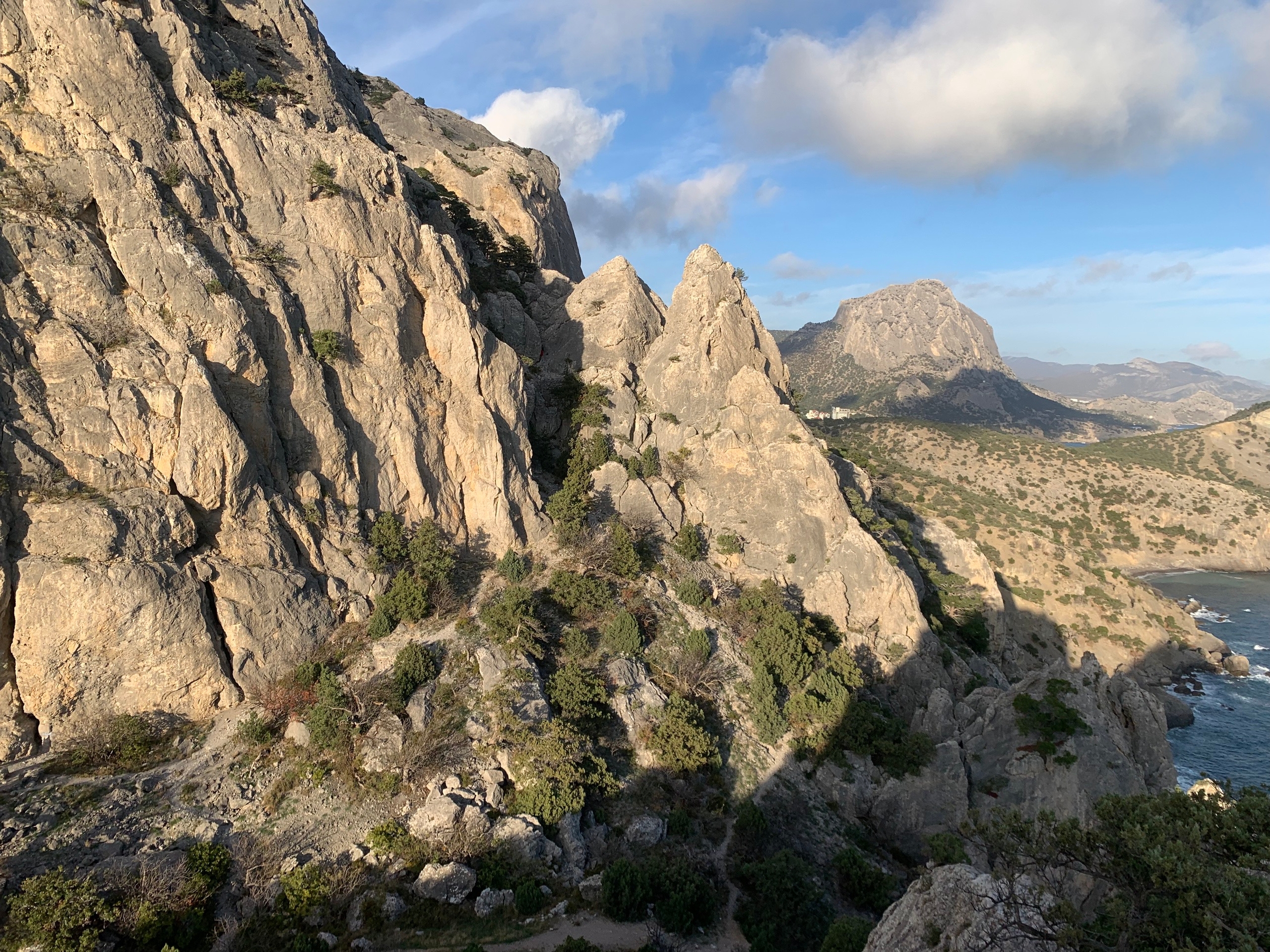 Прогулки по долинам Крыма. Восхождение на гору Сокол. Тренировки по скалолазанию. (11/128)