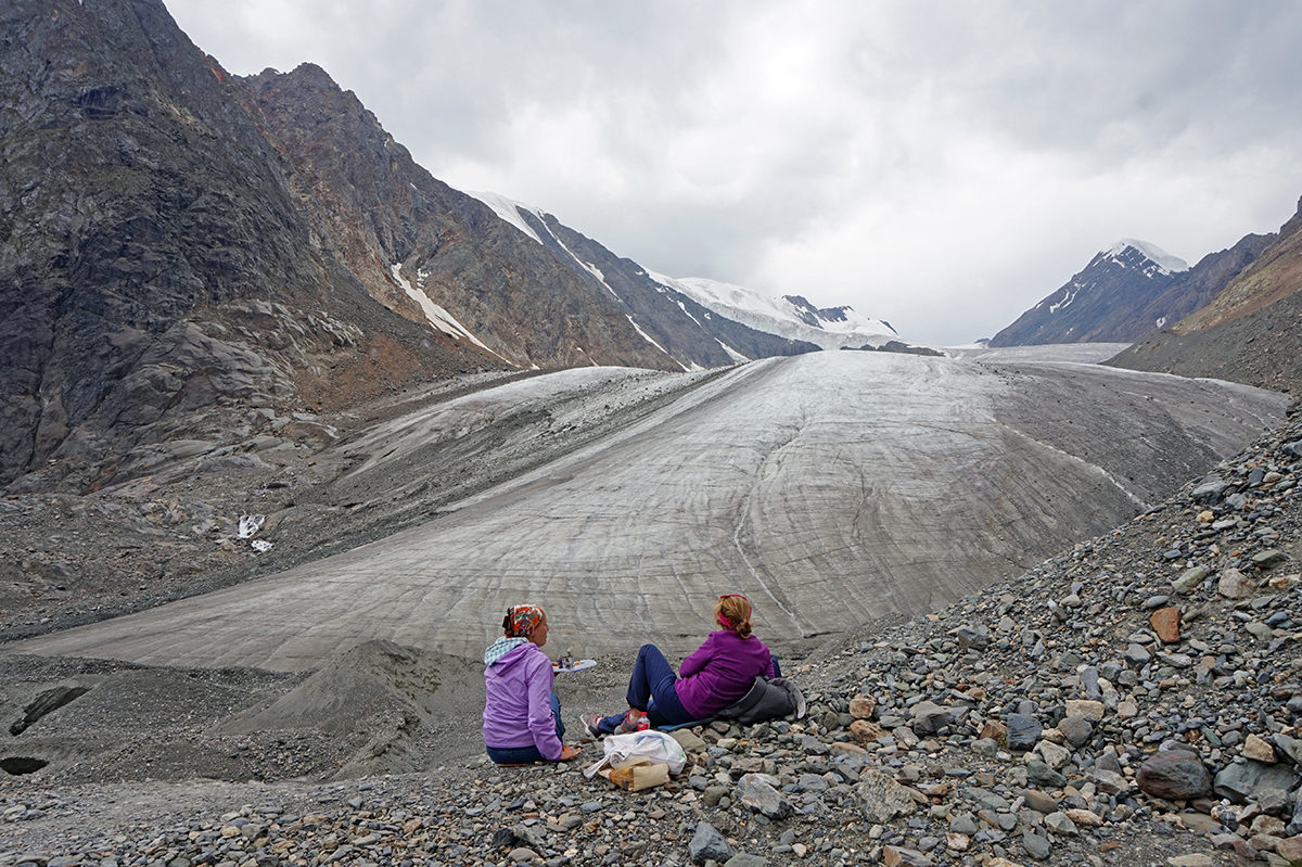 Серебро Алтая, треккинг без рюкзаков к ледникам Актру. (3/36)