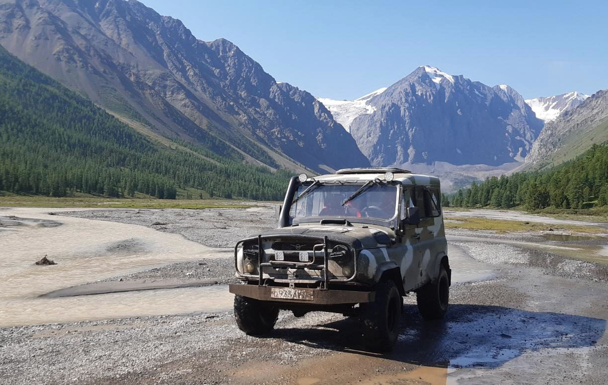 Серебро Алтая, треккинг без рюкзаков к ледникам Актру. (8/36)